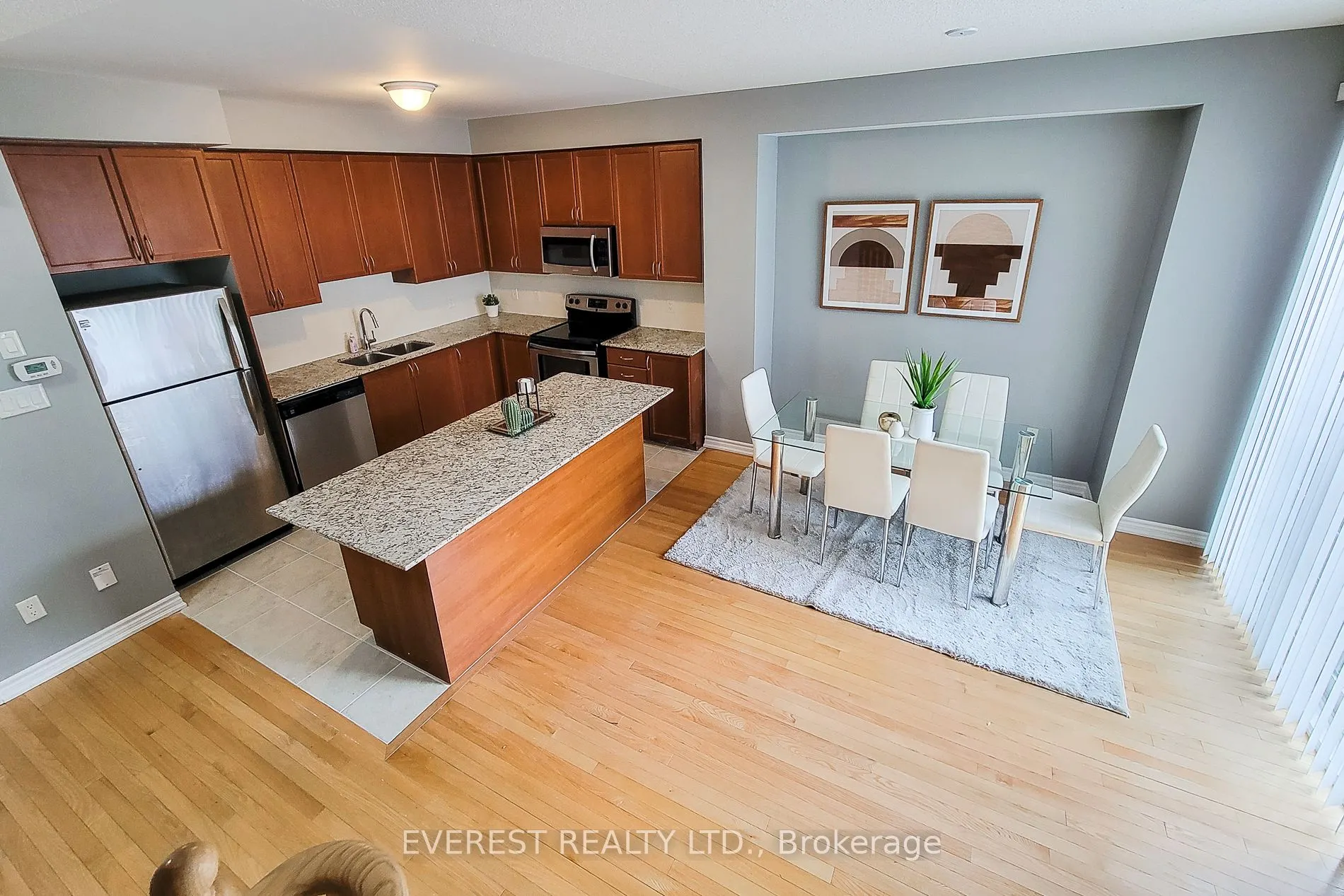 165 Hampshire Way, #80