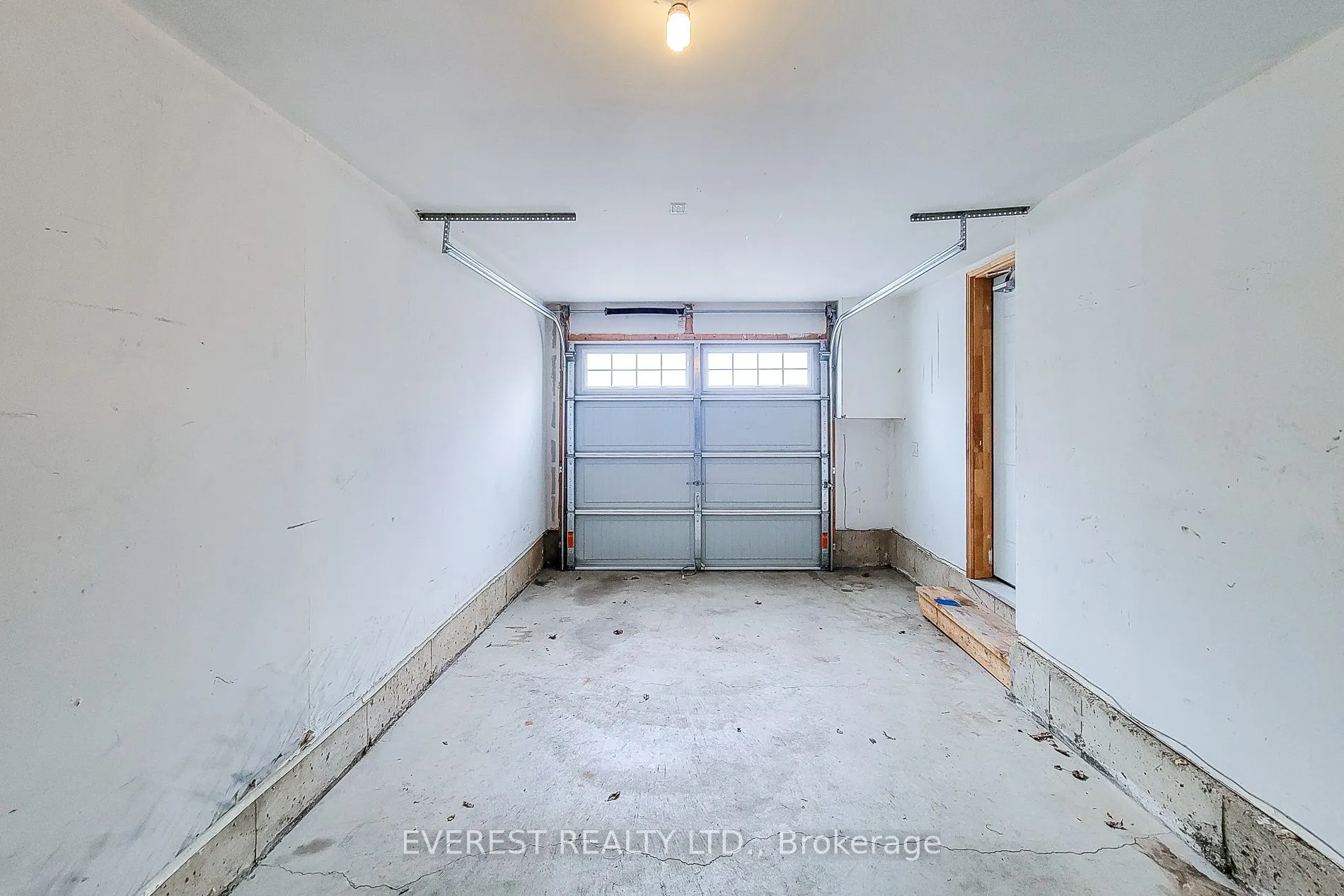 165 Hampshire Way, #80