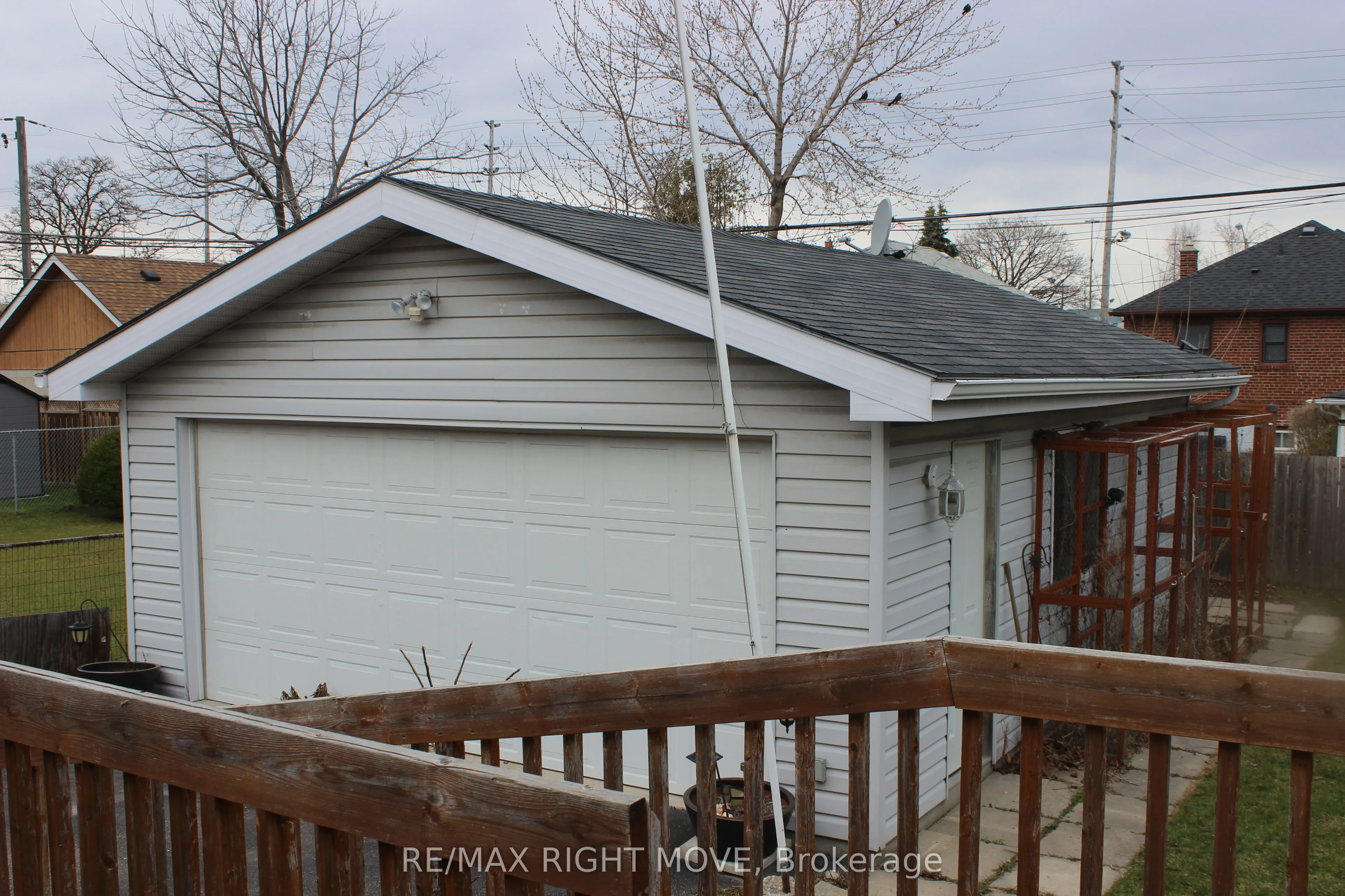 24 Silvercrest Avenue