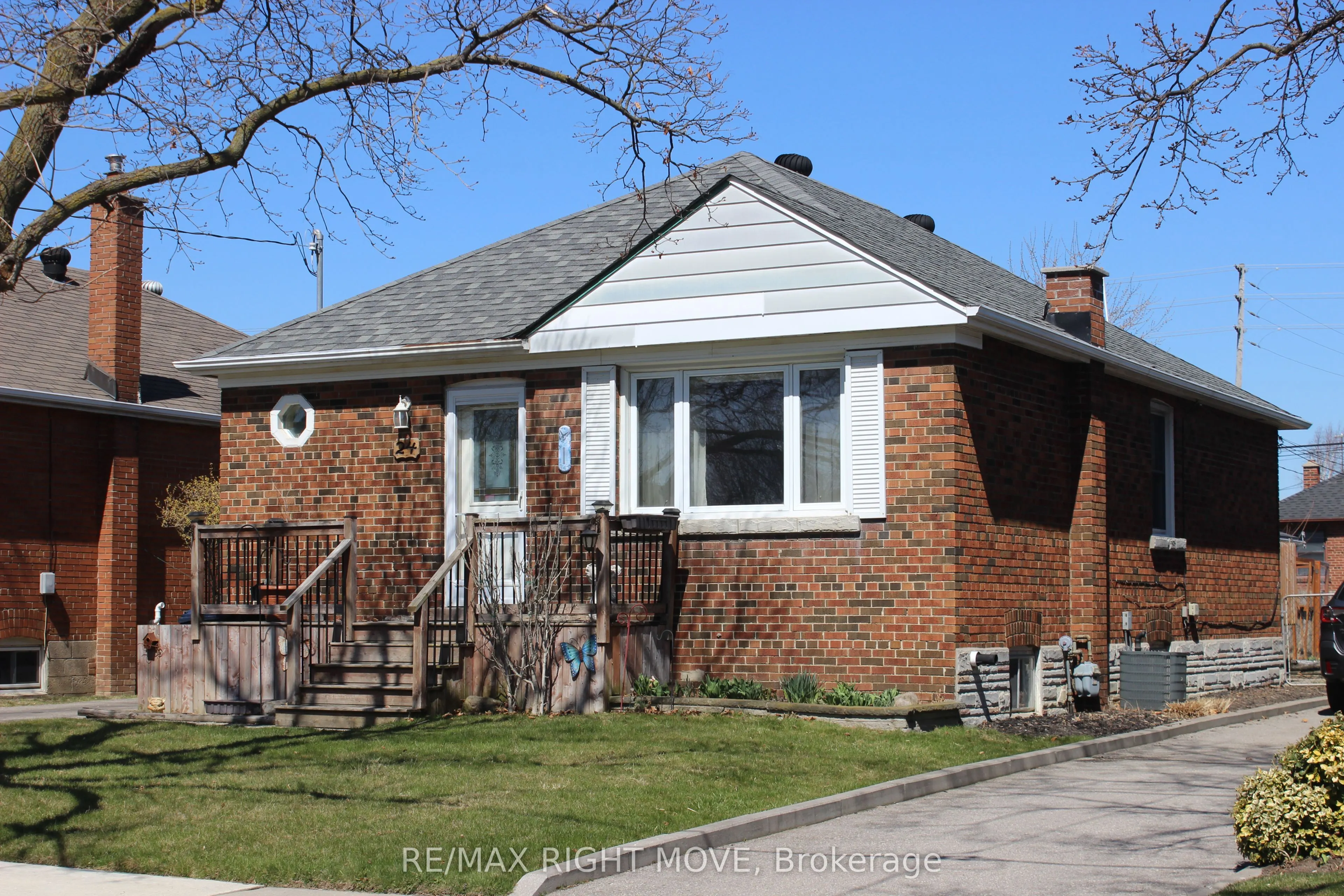24 Silvercrest Avenue
