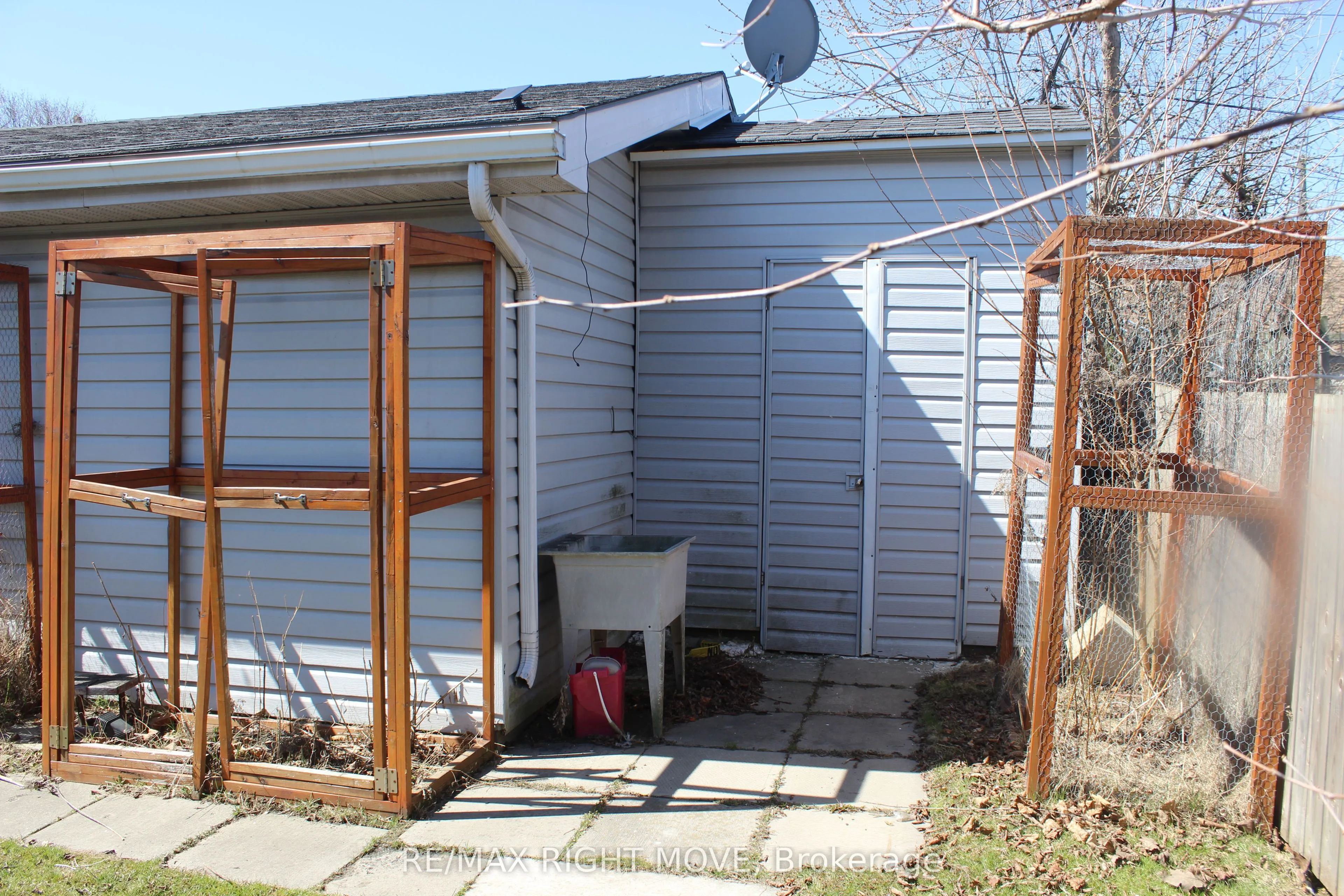 24 Silvercrest Avenue