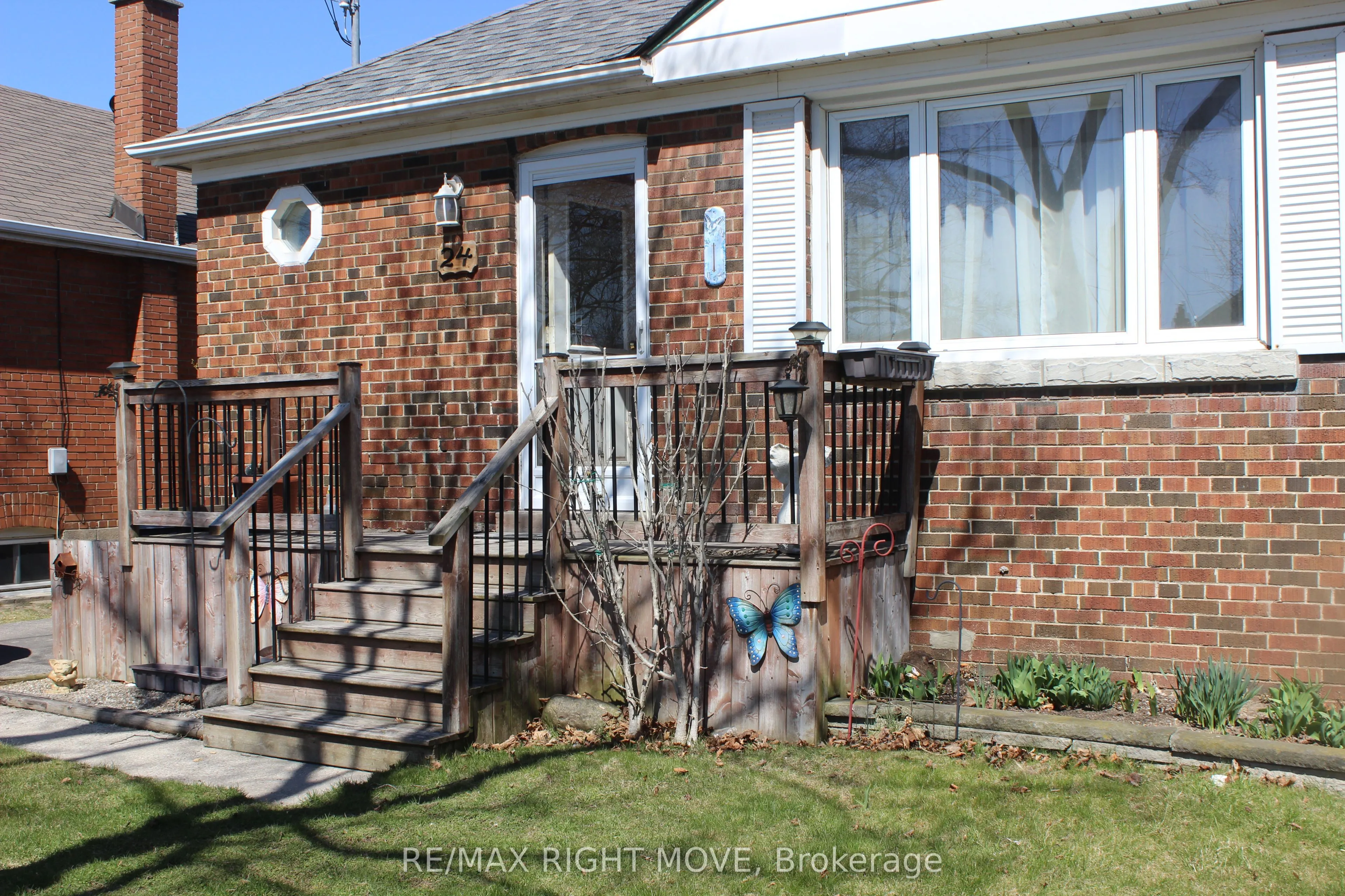 24 Silvercrest Avenue