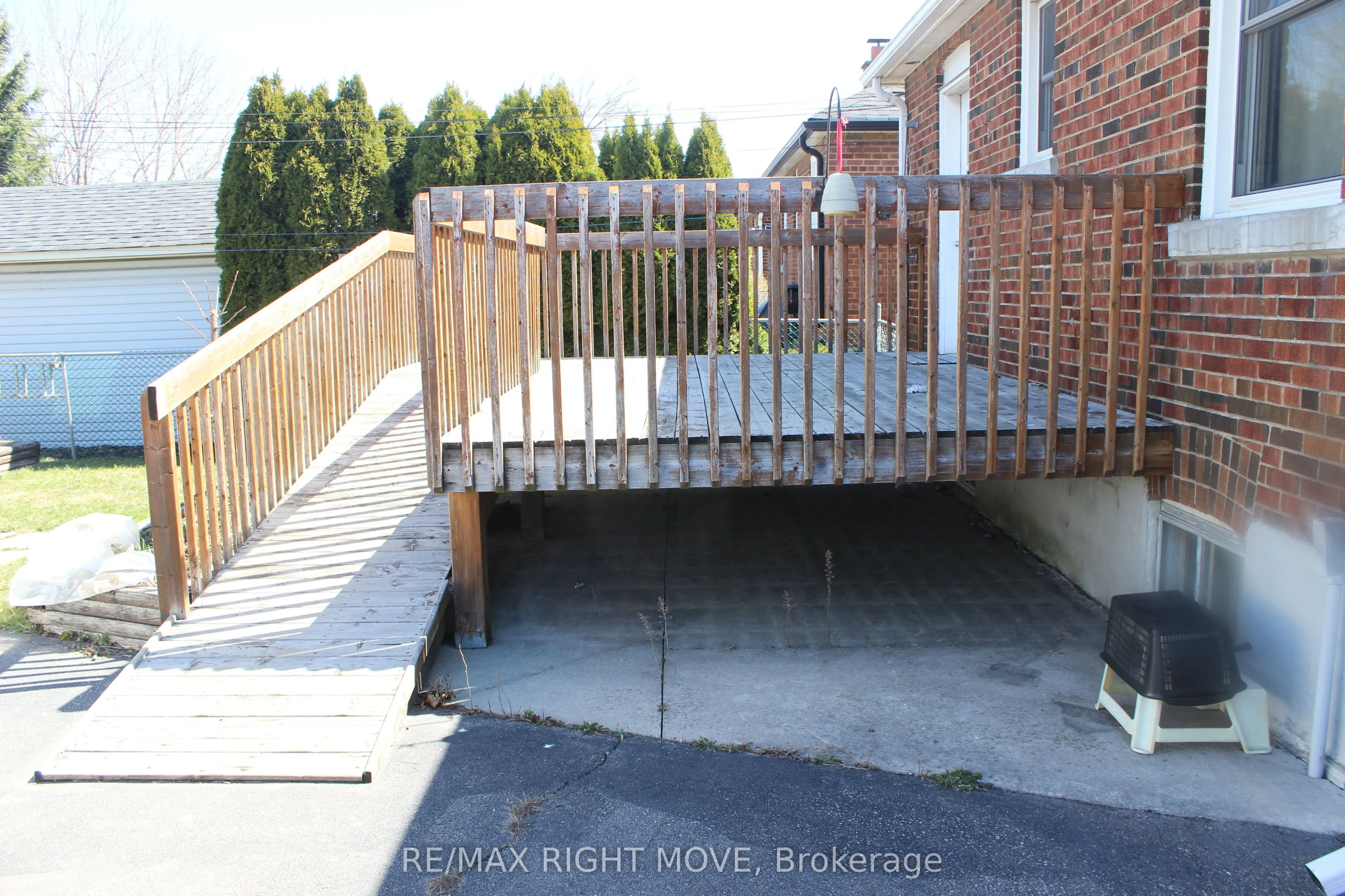 24 Silvercrest Avenue