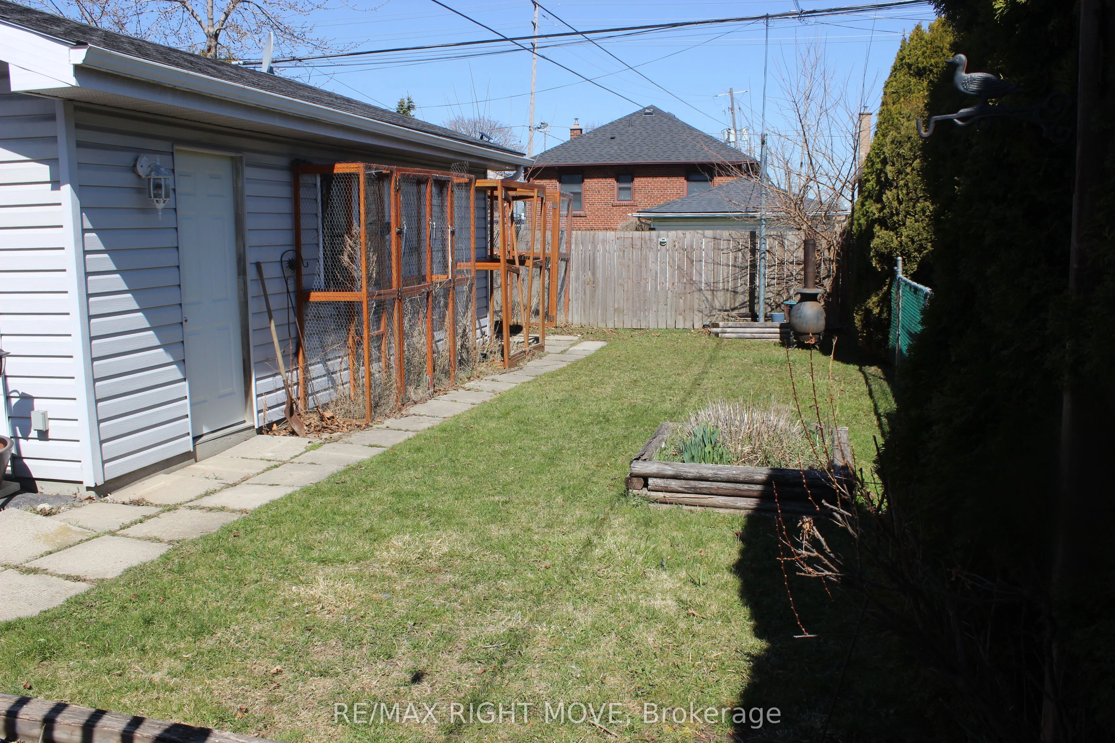 24 Silvercrest Avenue