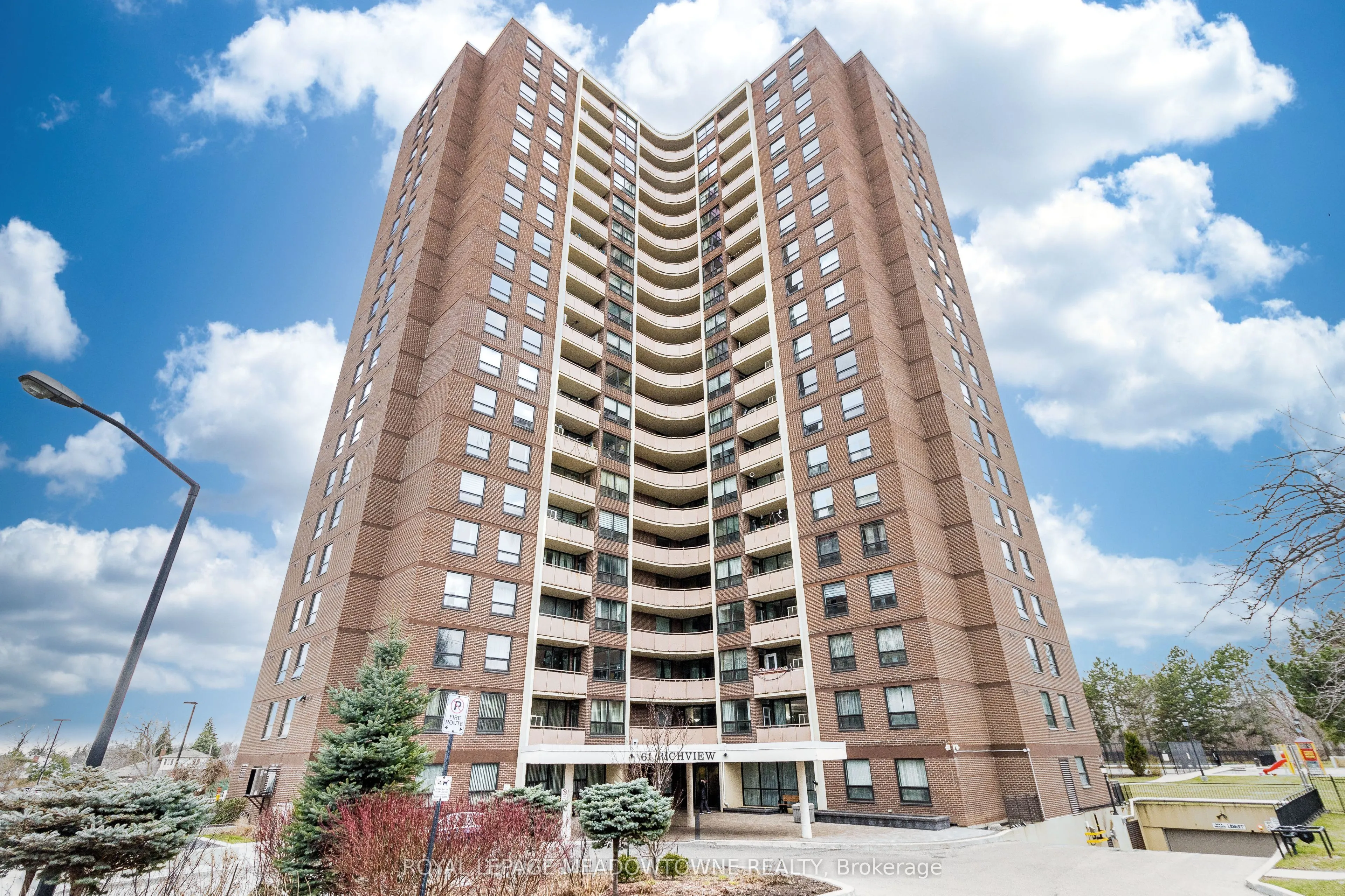 61 Richview Road, #406
