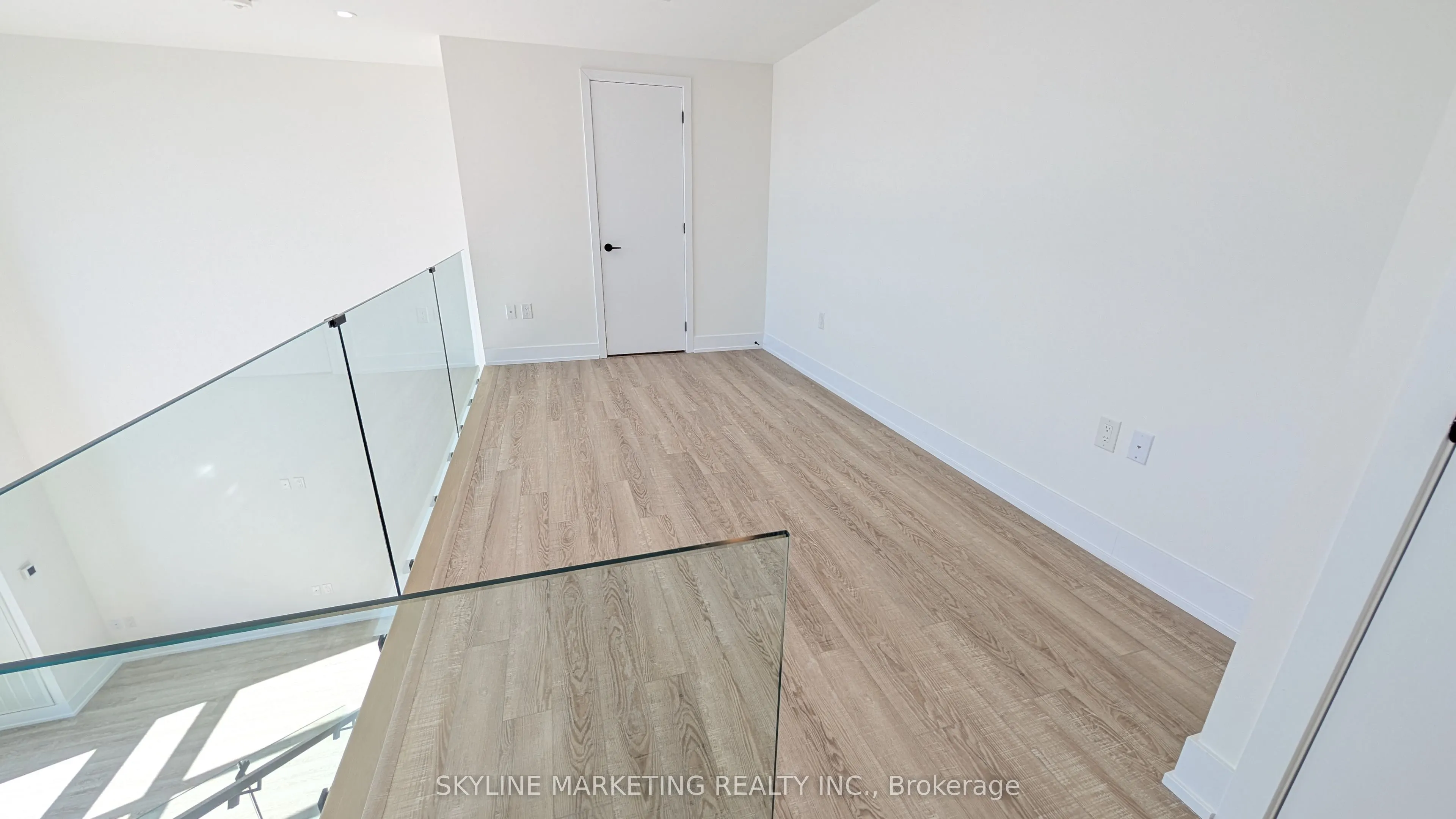 2450 Old Bronte Road, #102