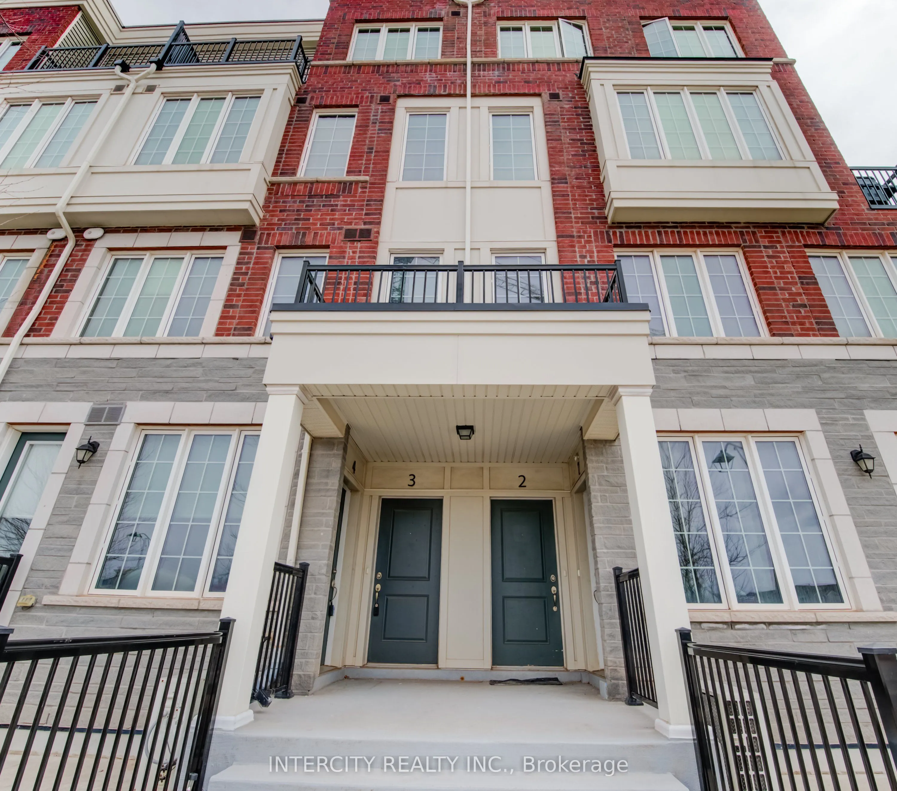 2205 LILLYKIN Street #4