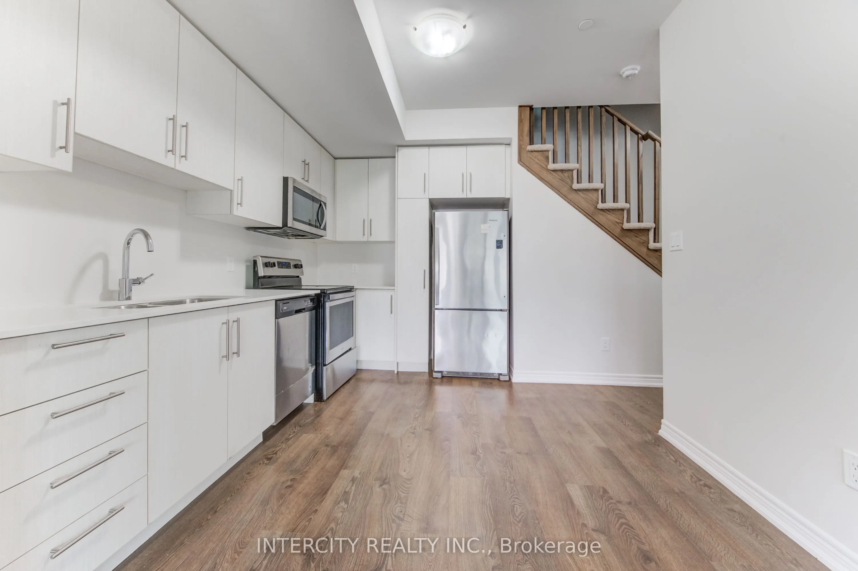 2205 LILLYKIN Street #4