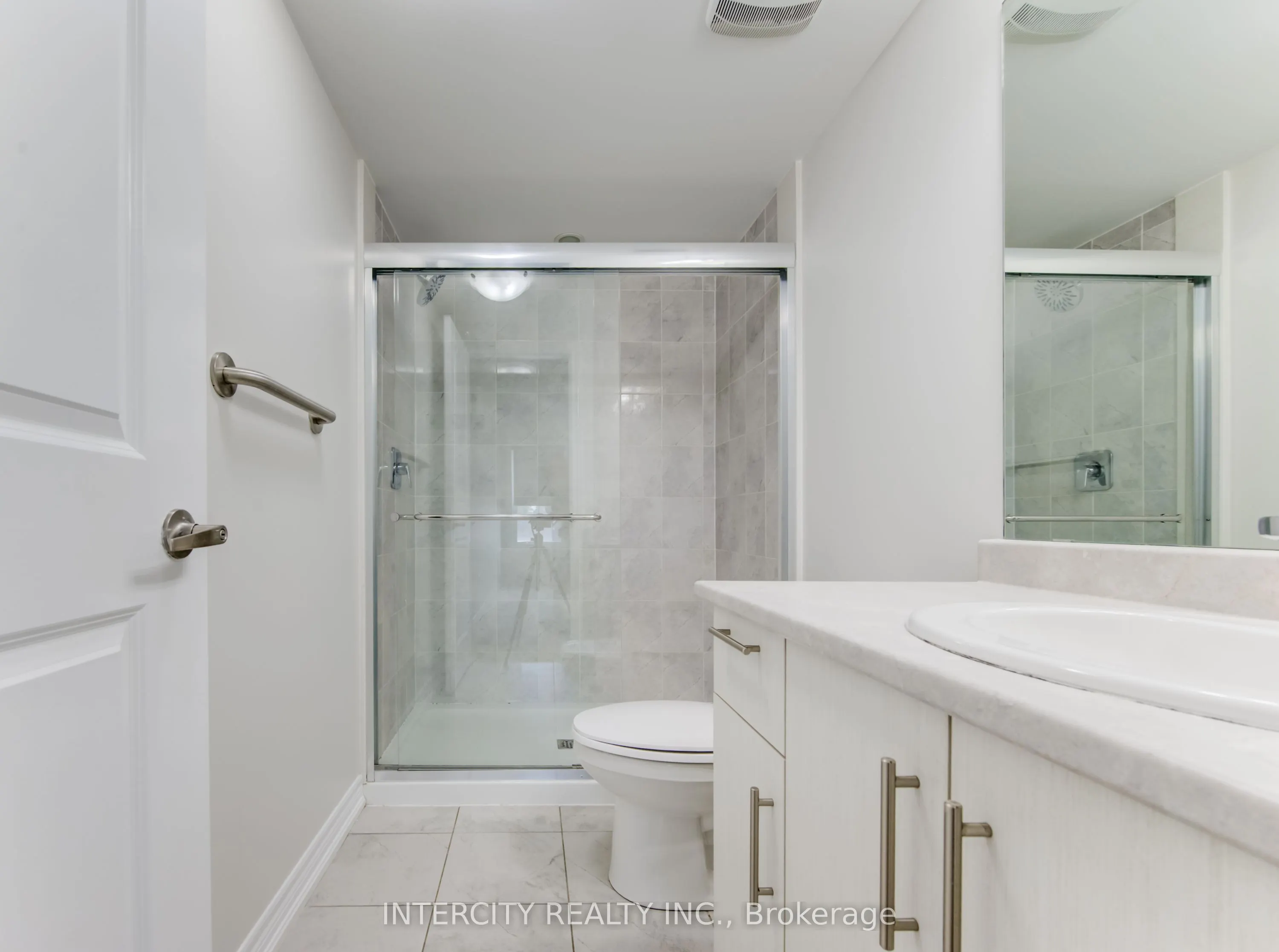 2205 LILLYKIN Street #4