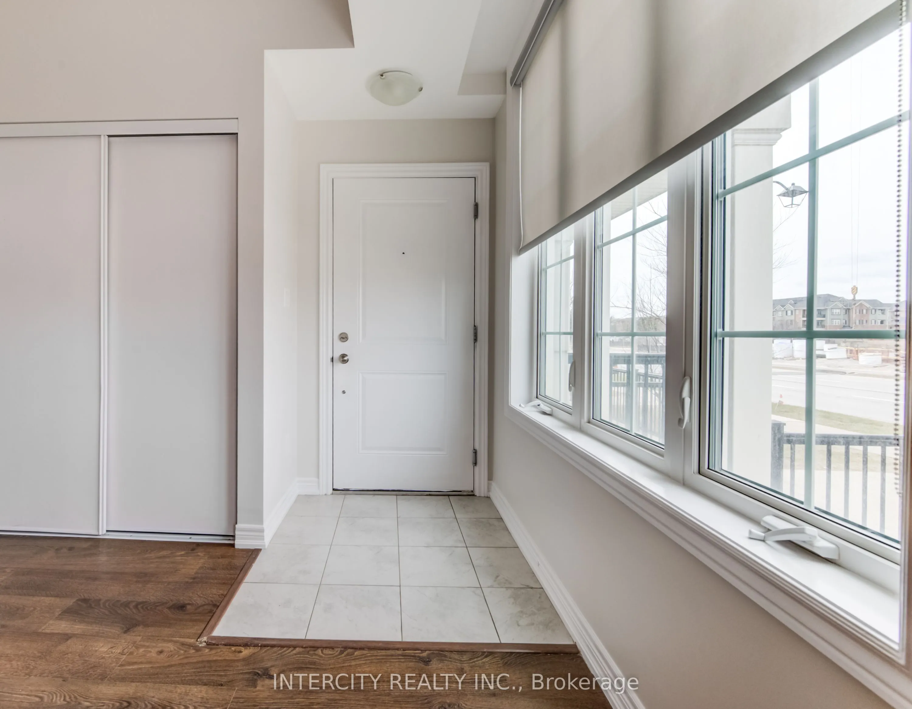 2205 LILLYKIN Street #4