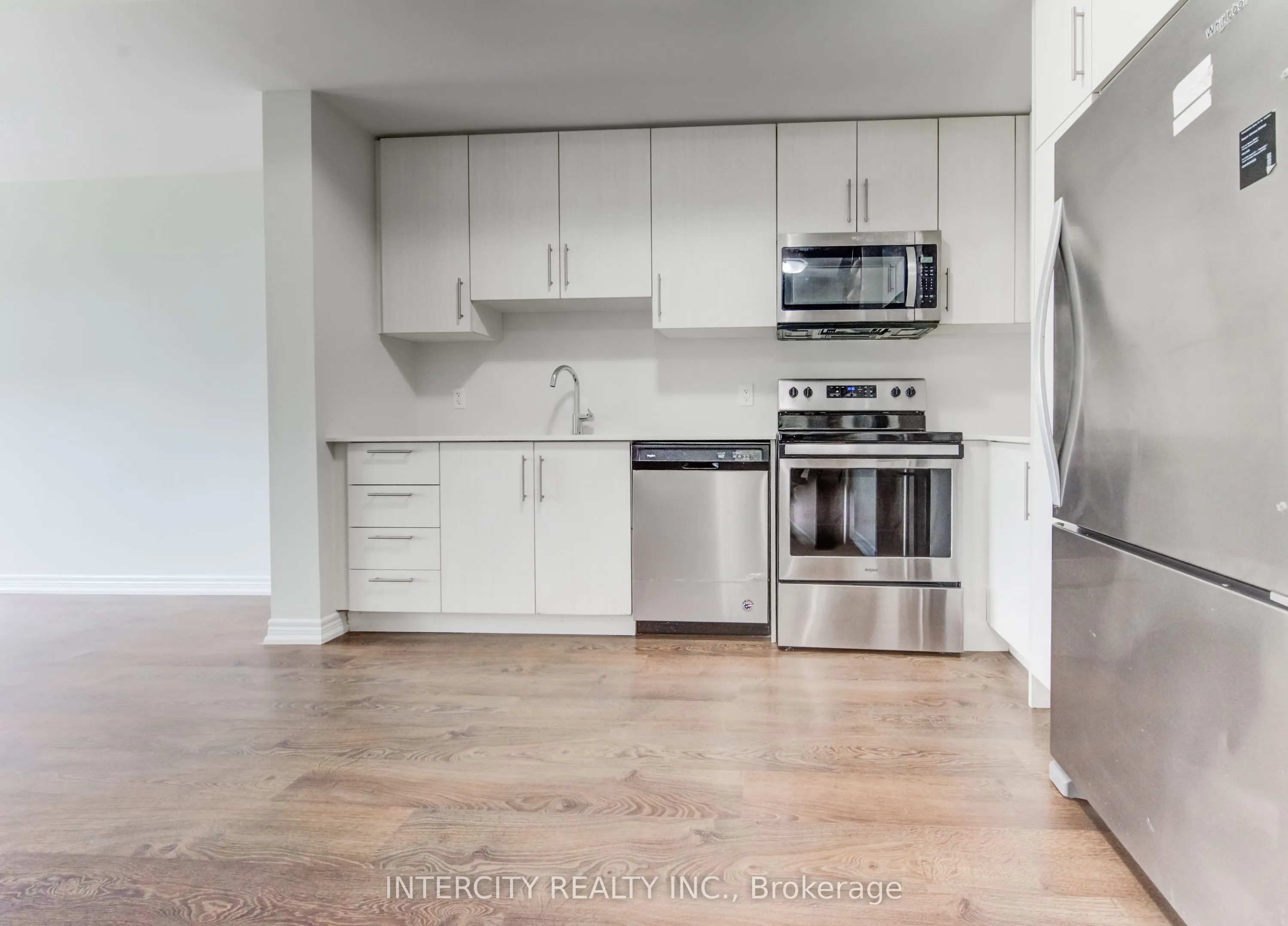 2205 LILLYKIN Street #4