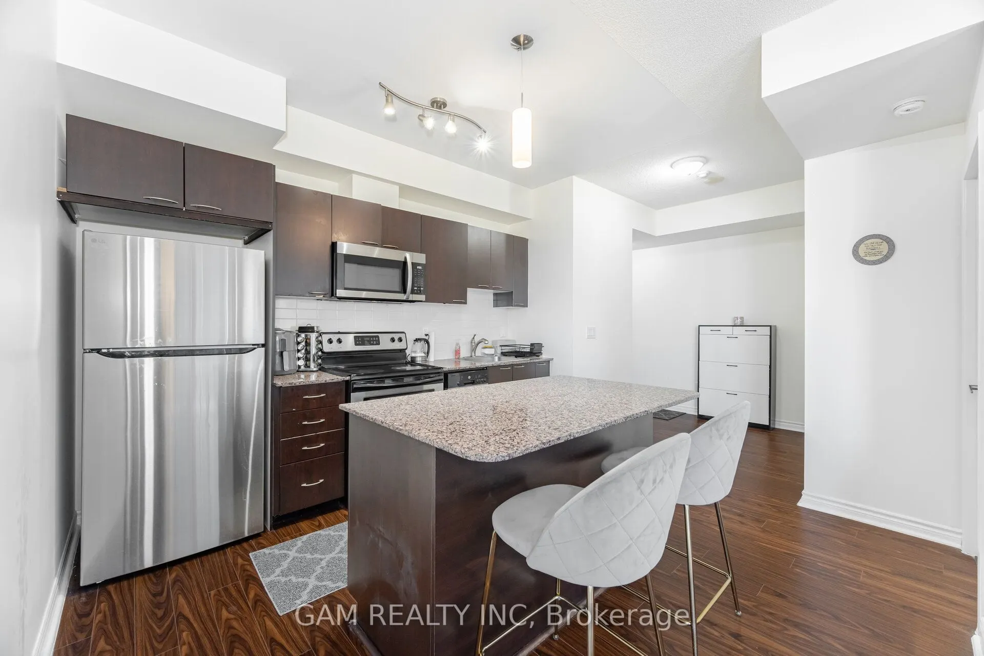 385 Prince Of Wales Drive, #1102