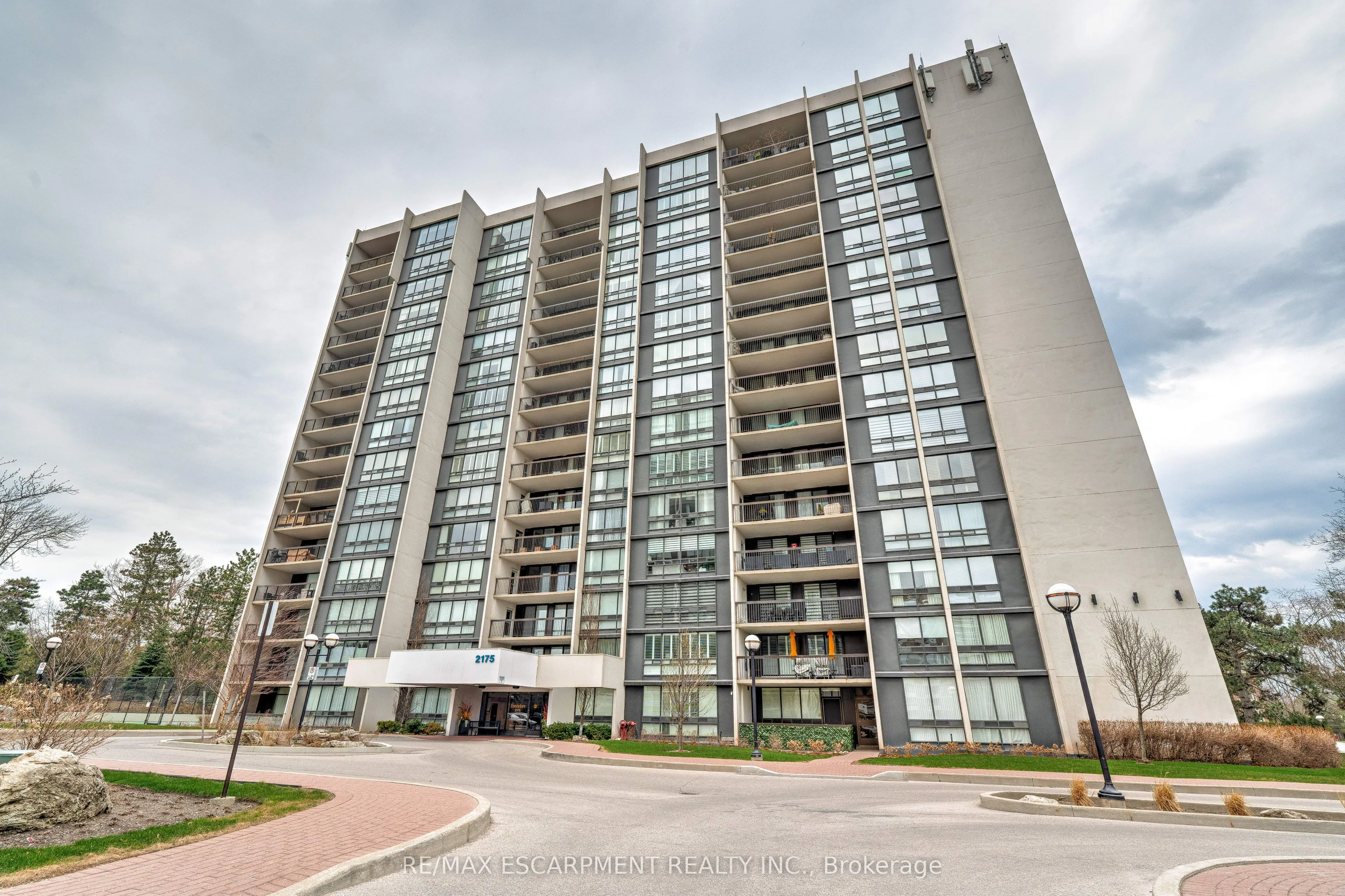 2175 Marine Drive, #808