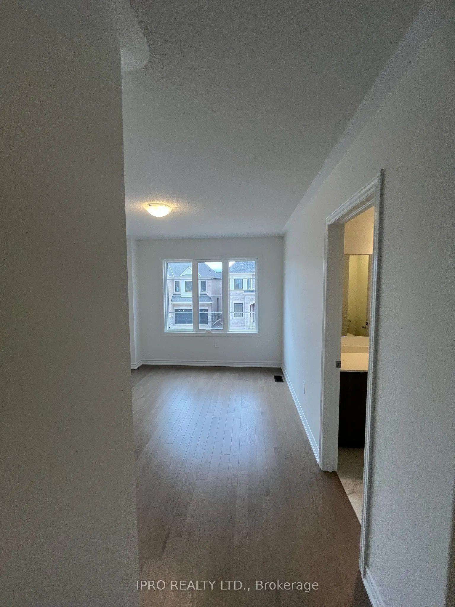 1544 Buttercup Court