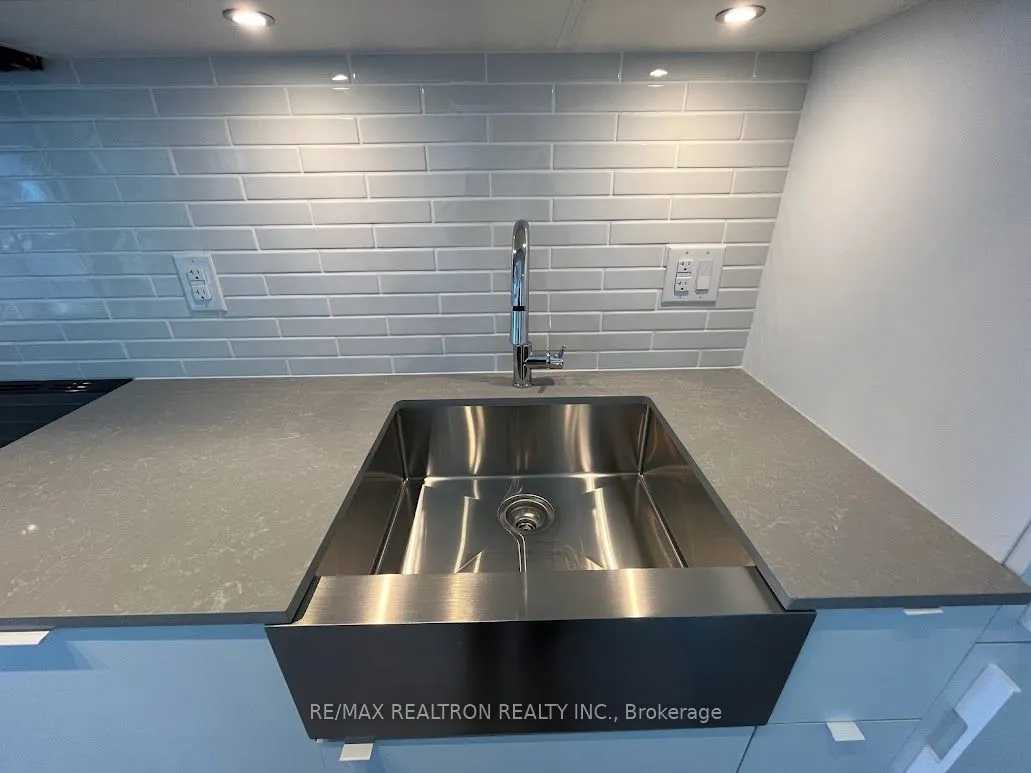270 Dufferin Street, #602