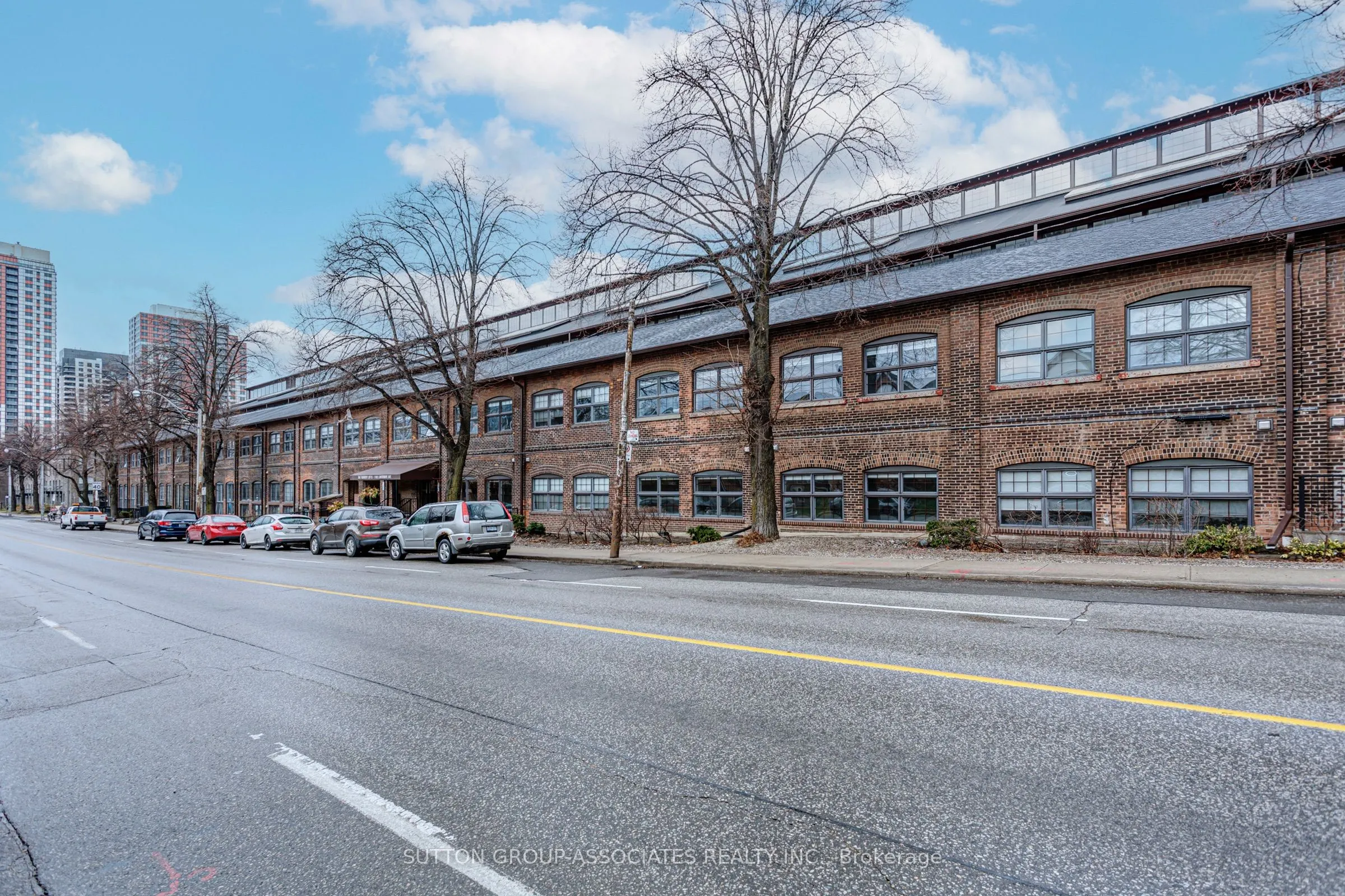 1100 Lansdowne Avenue, #333
