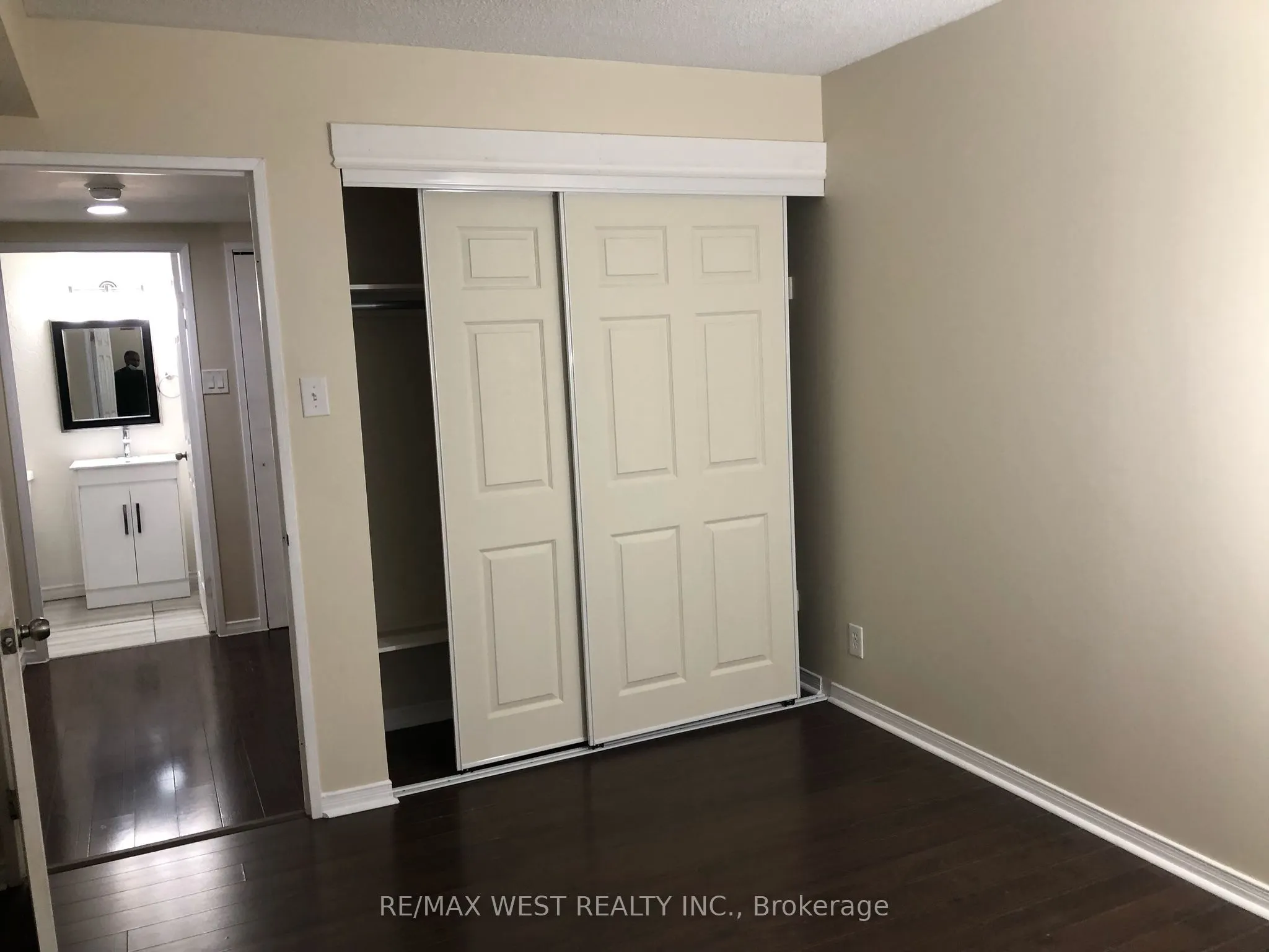 6 Humberline Drive #524