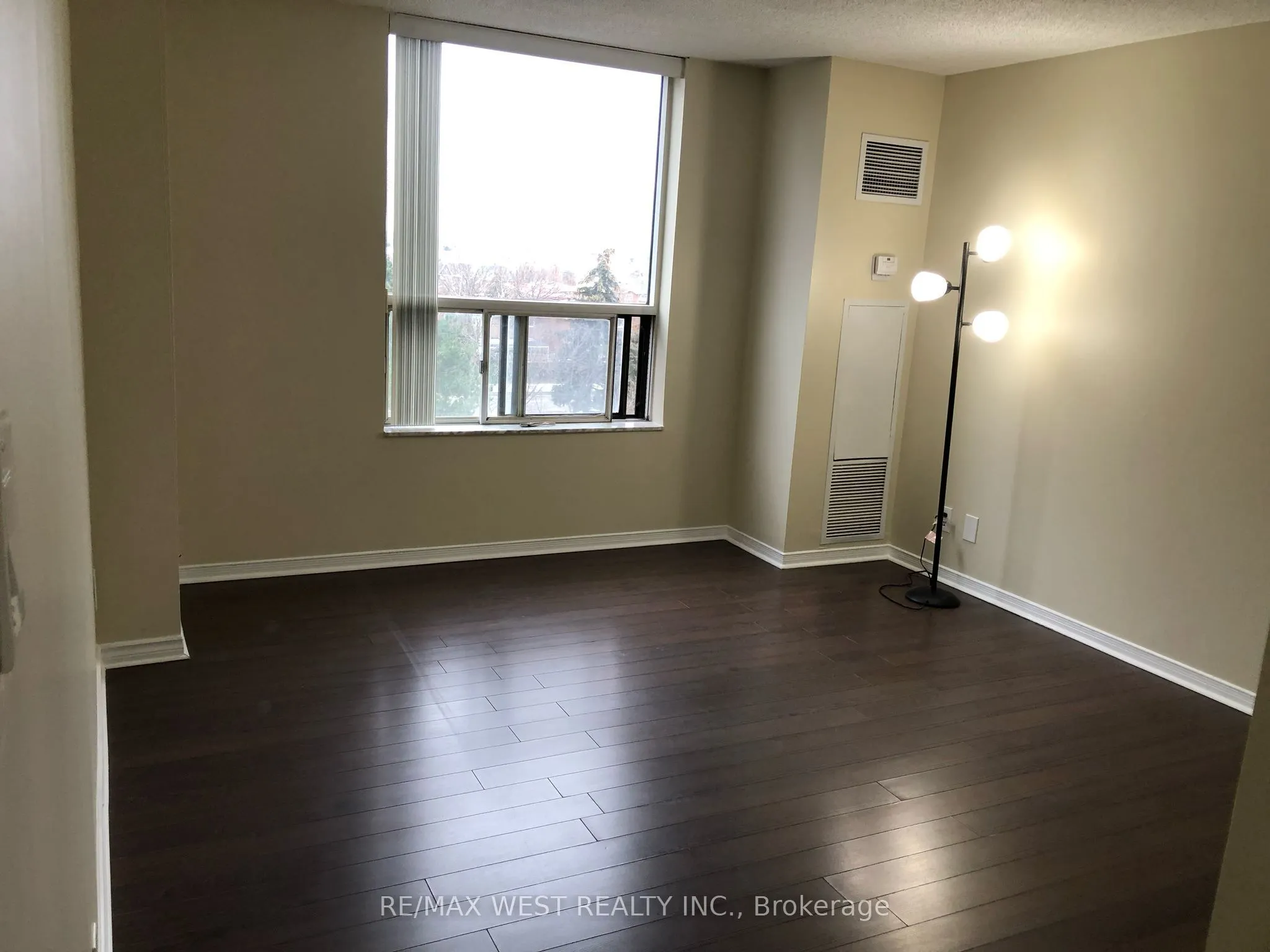 6 Humberline Drive #524