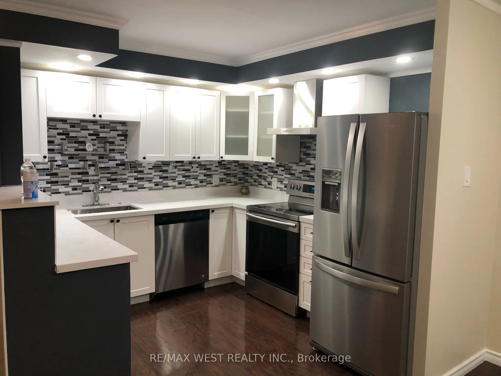 6 Humberline Drive #524