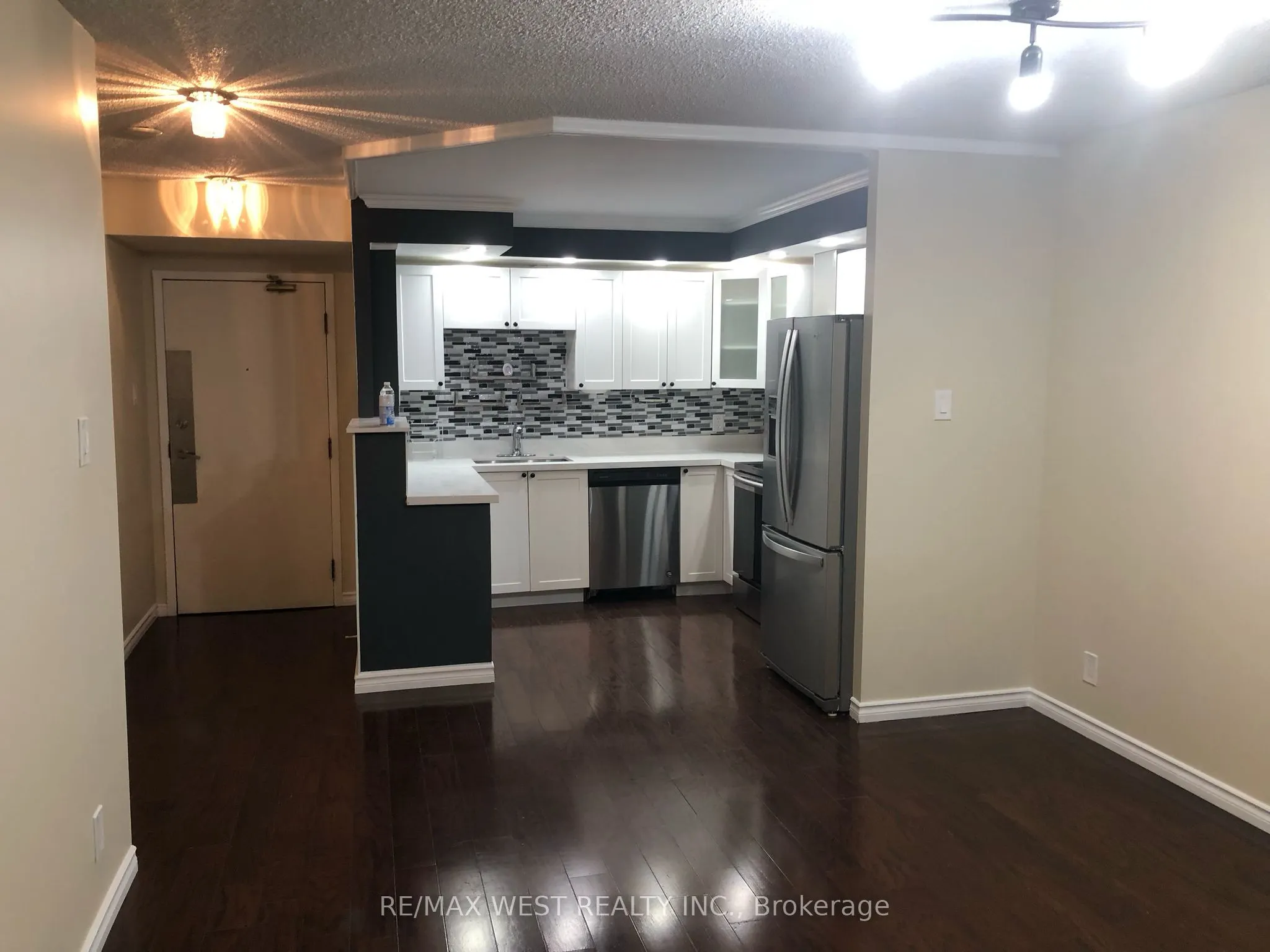6 Humberline Drive #524