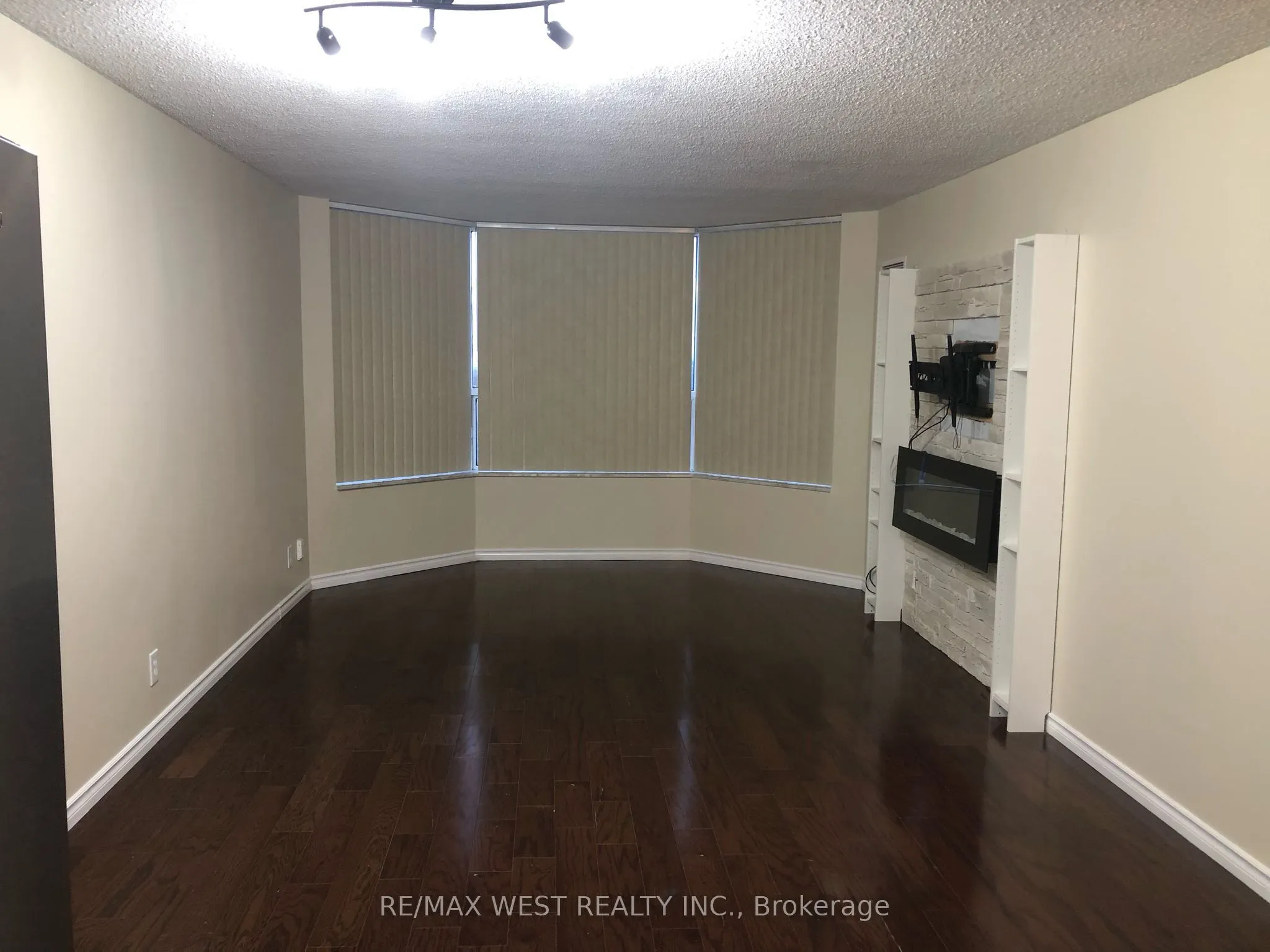 6 Humberline Drive #524