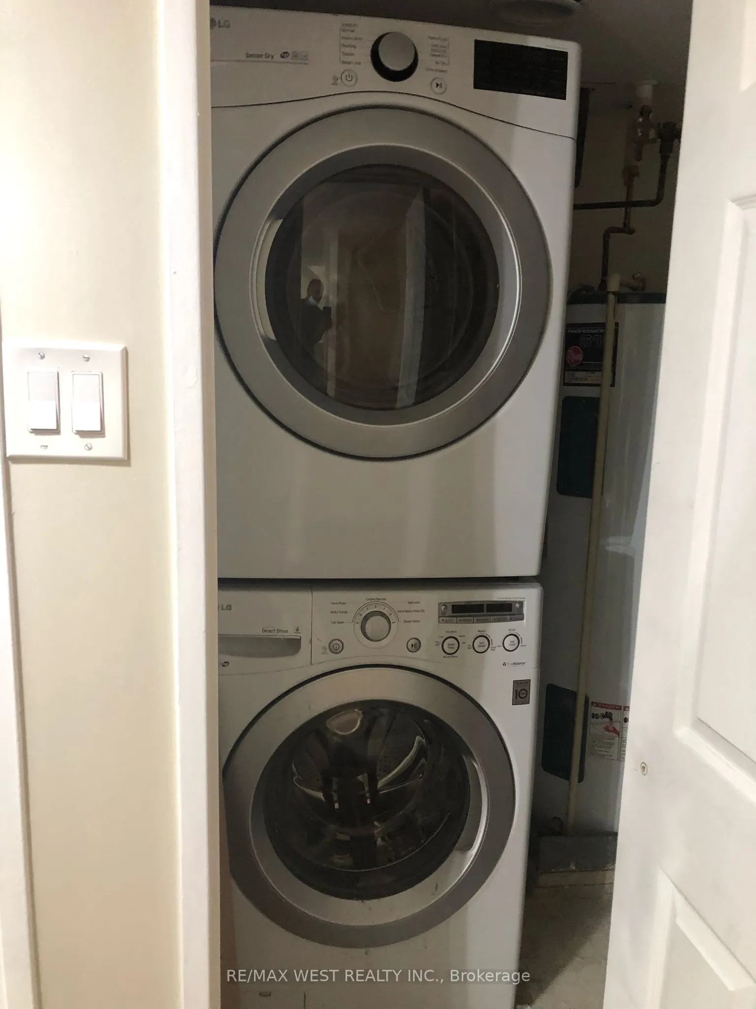 6 Humberline Drive #524
