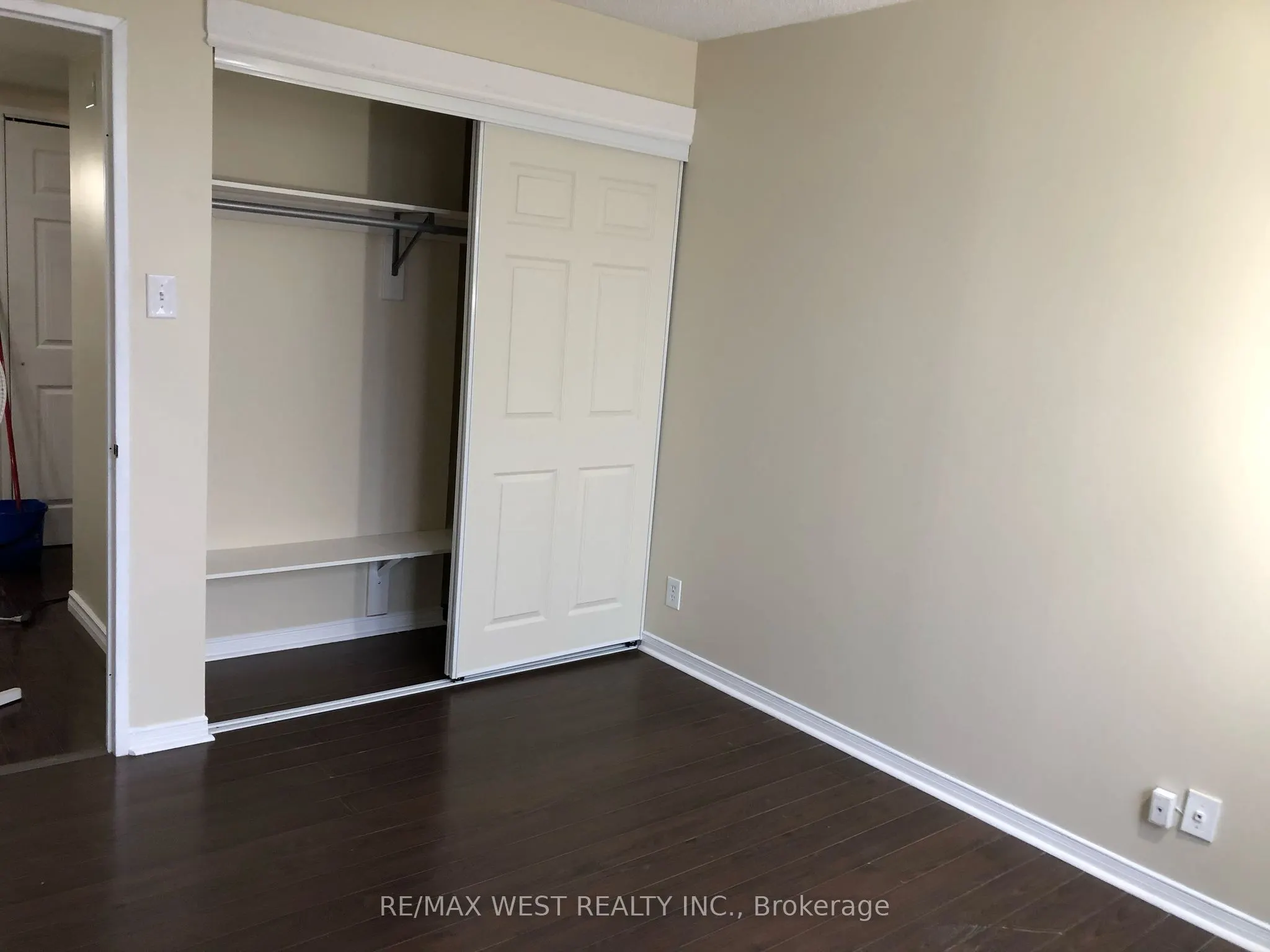 6 Humberline Drive #524