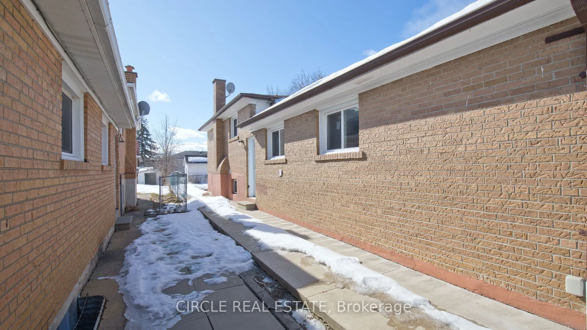 3764 Wyewood Road