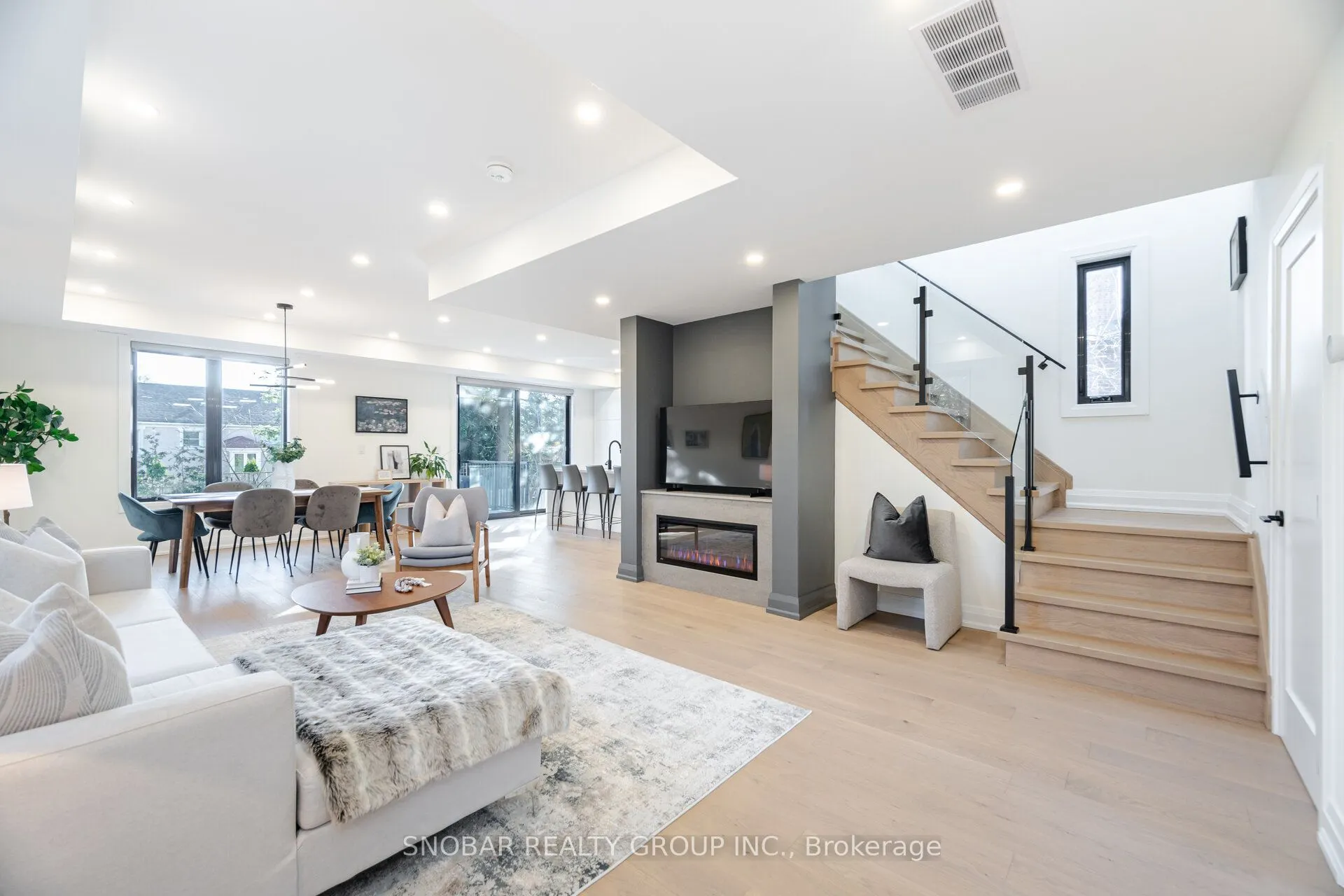 720 Hillman Crescent