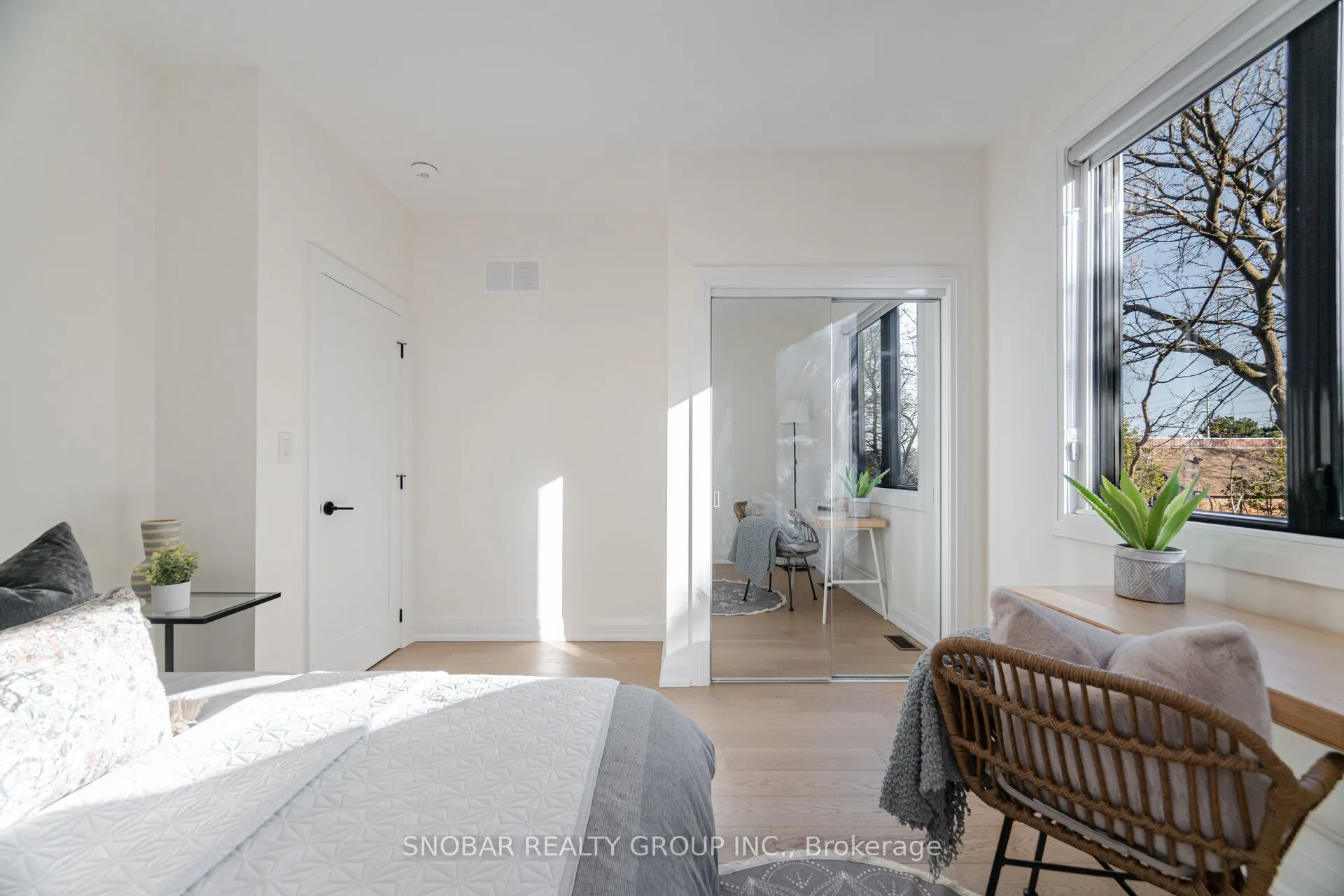 720 Hillman Crescent