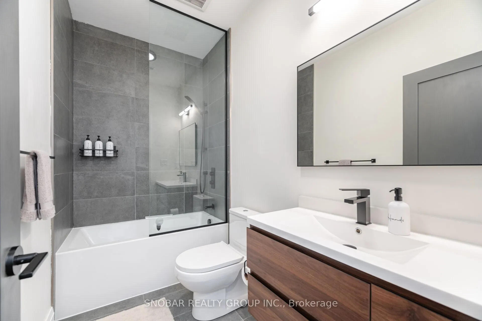 720 Hillman Crescent