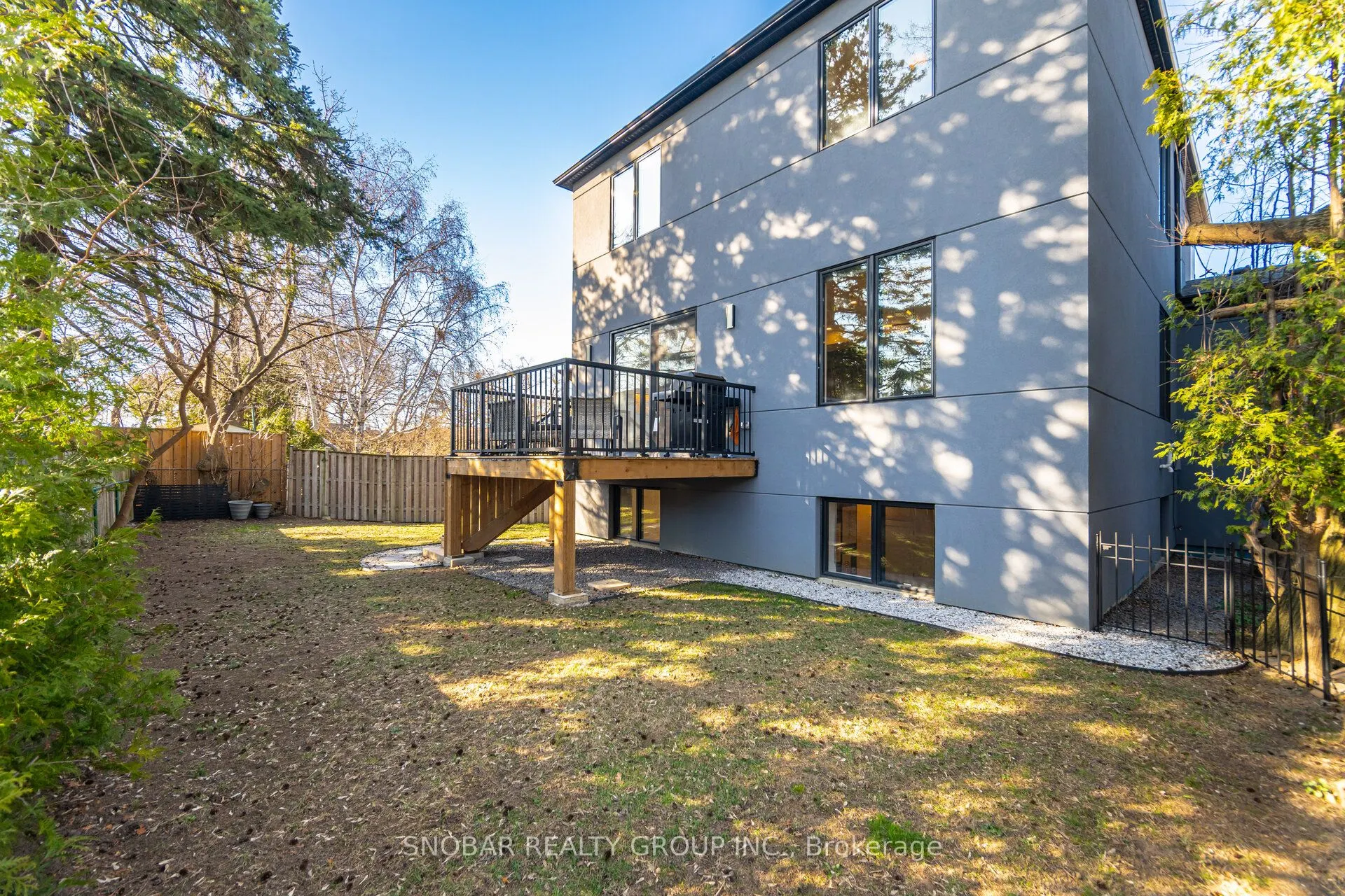 720 Hillman Crescent