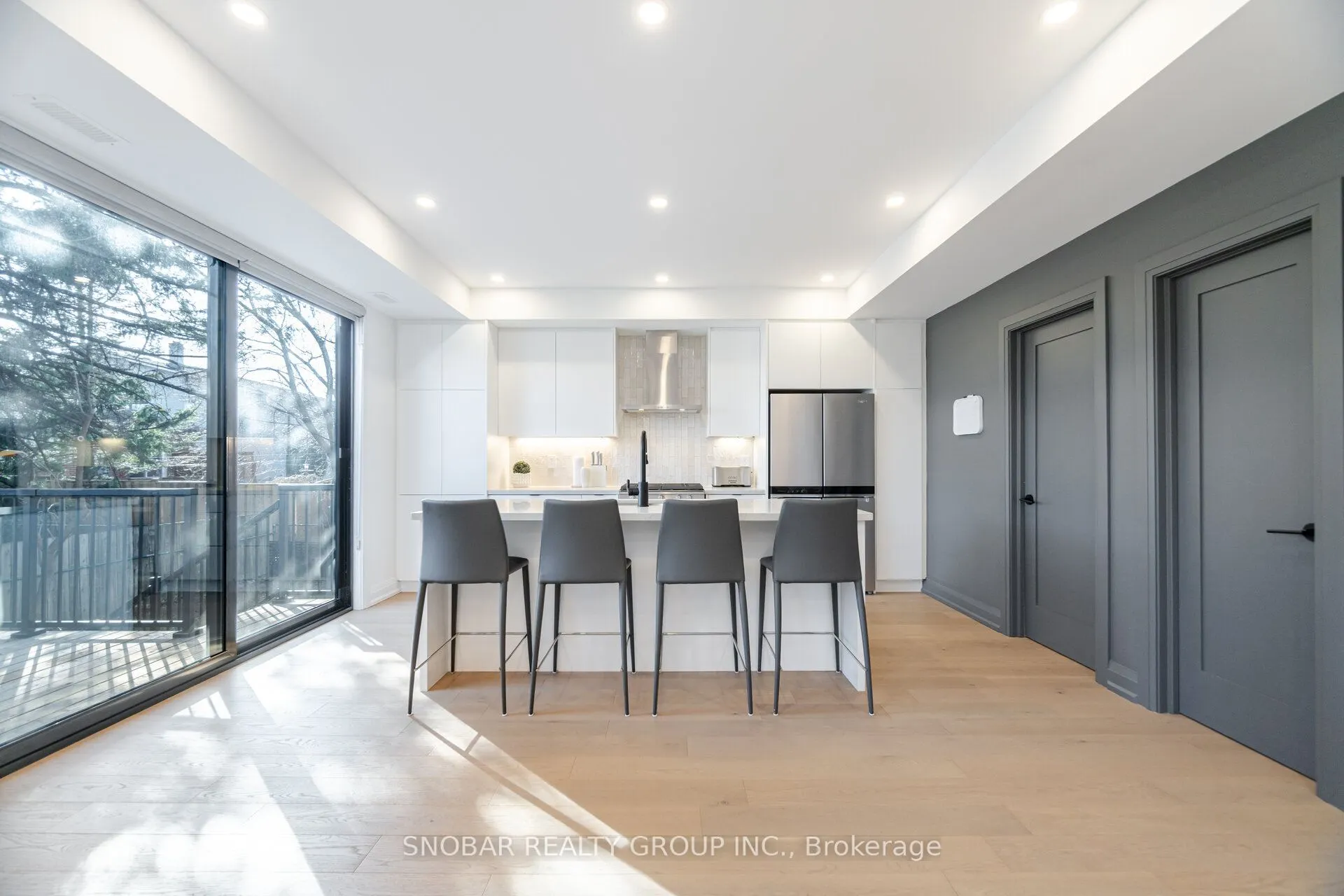 720 Hillman Crescent