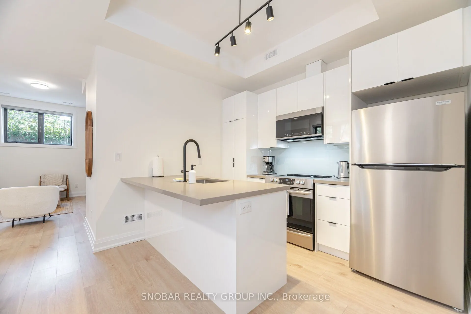 720 Hillman Crescent