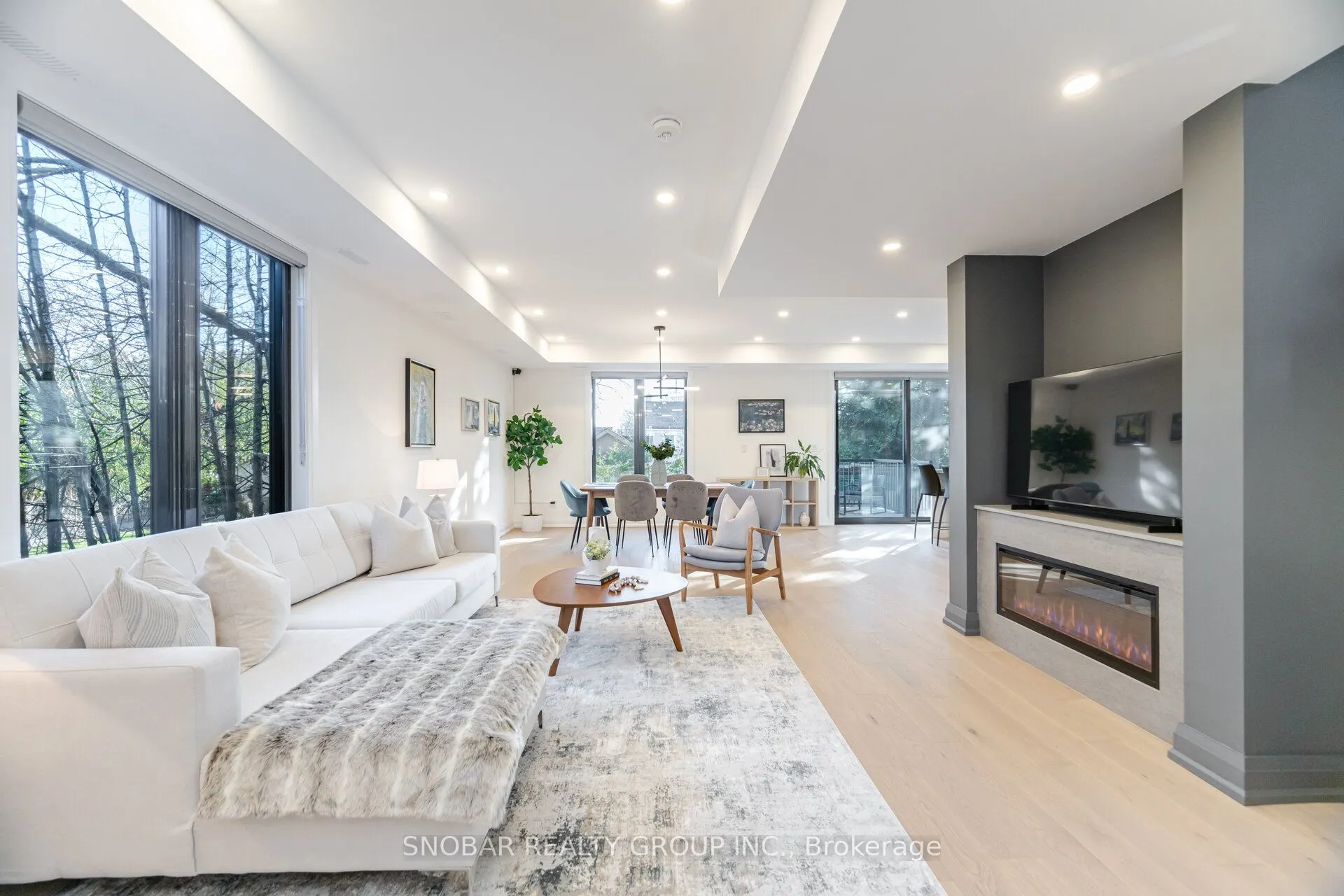 720 Hillman Crescent