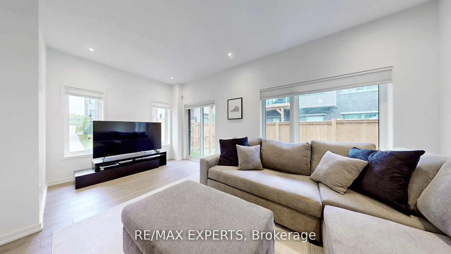 28 Queensland Crescent