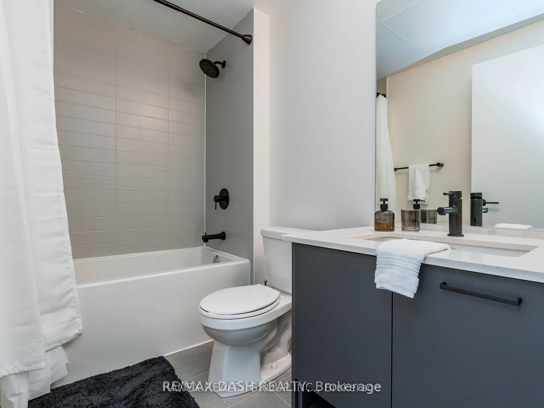 2300 St Clair Avenue W #723