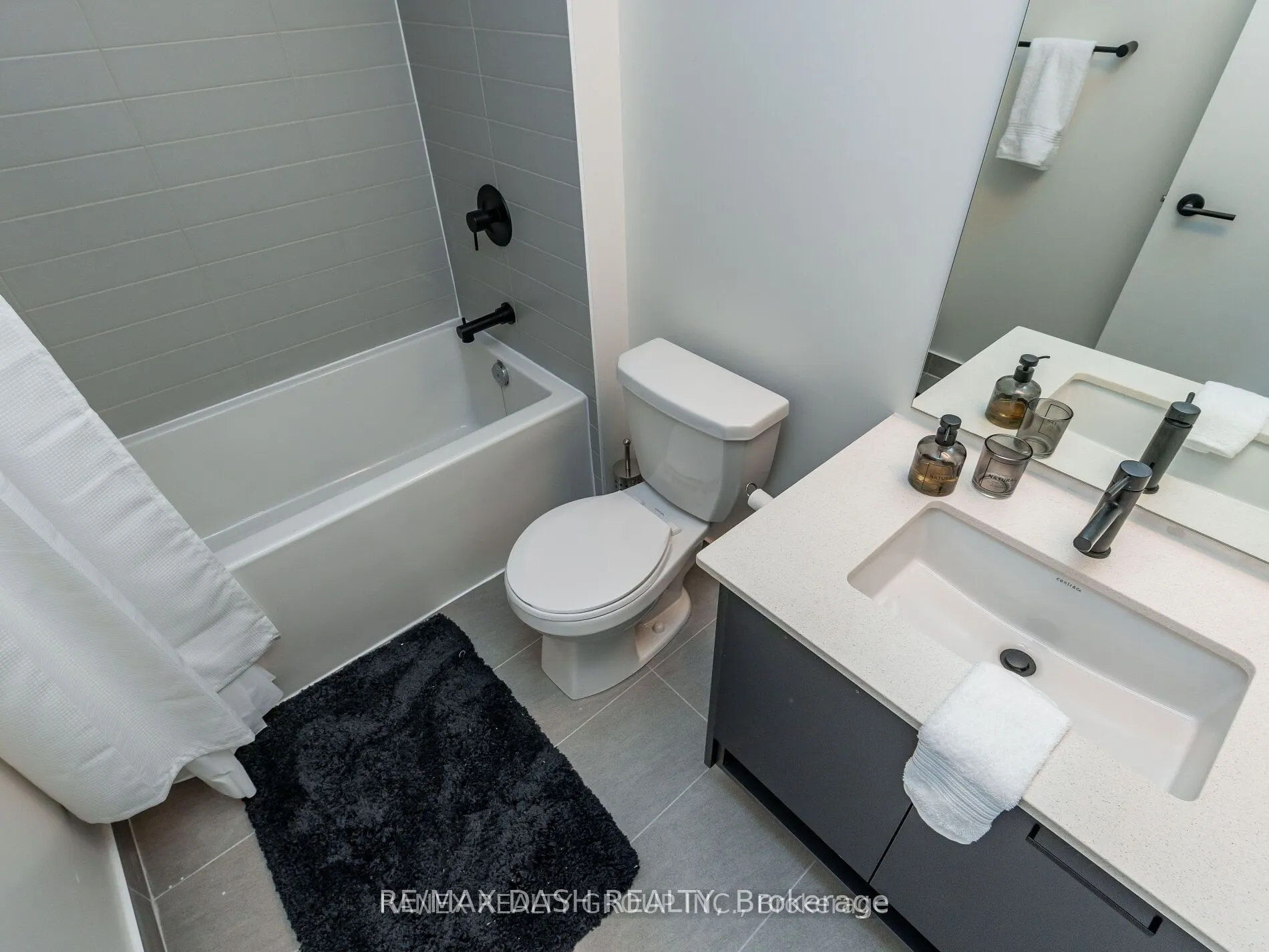 2300 St Clair Avenue W #723