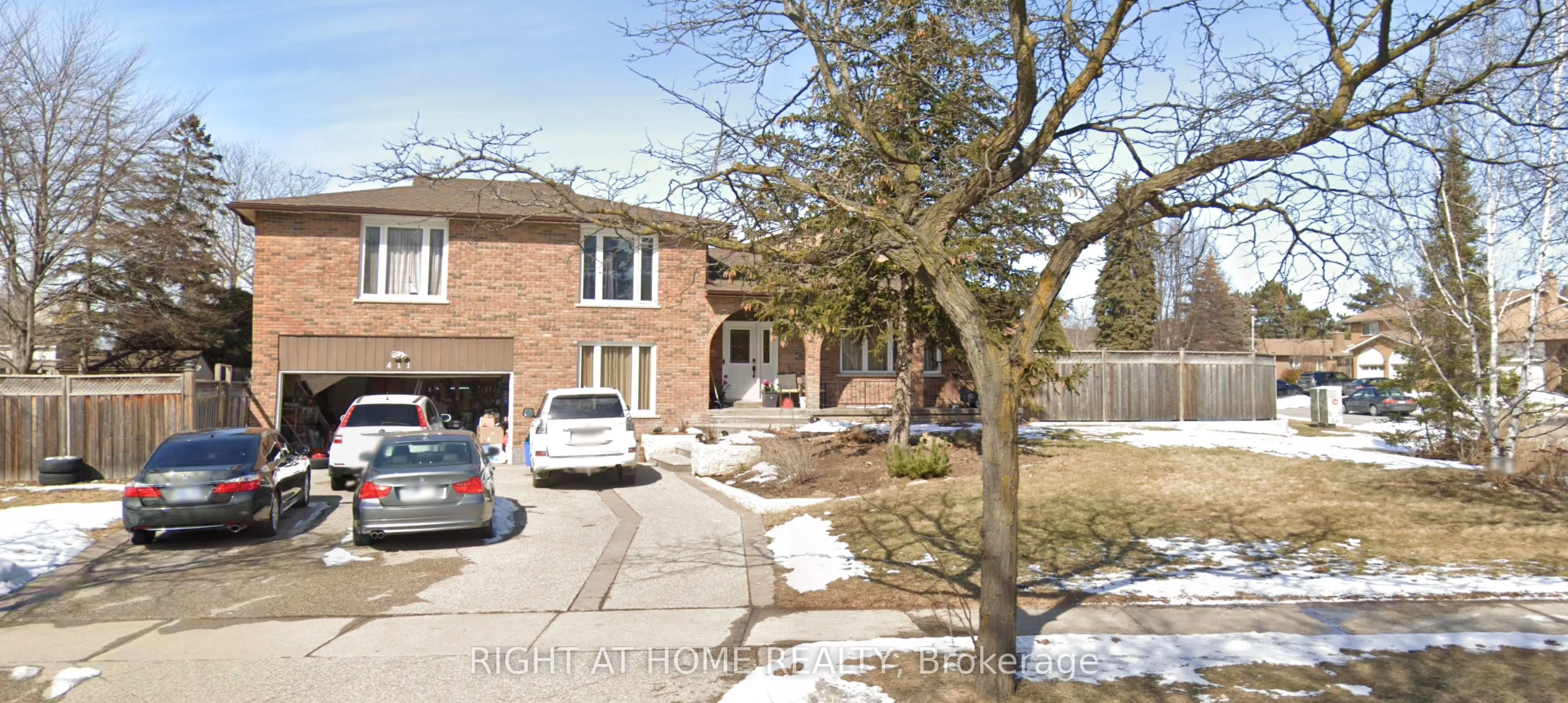 411 Laurier Avenue