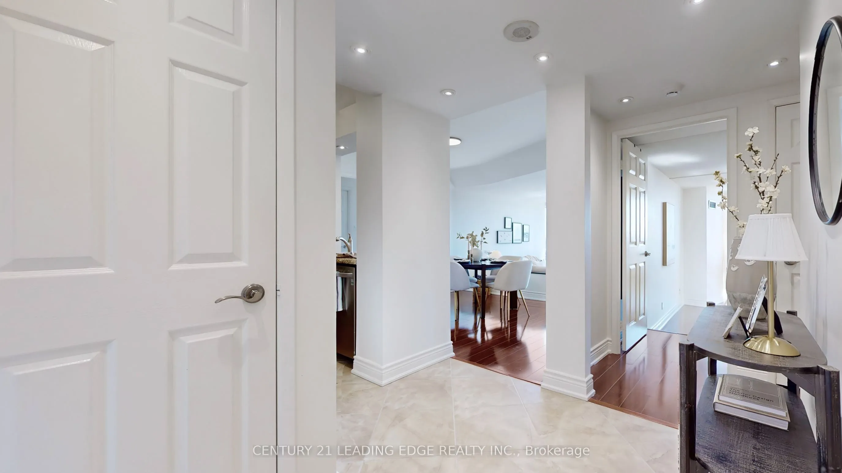 50 EGLINTON Avenue W #909