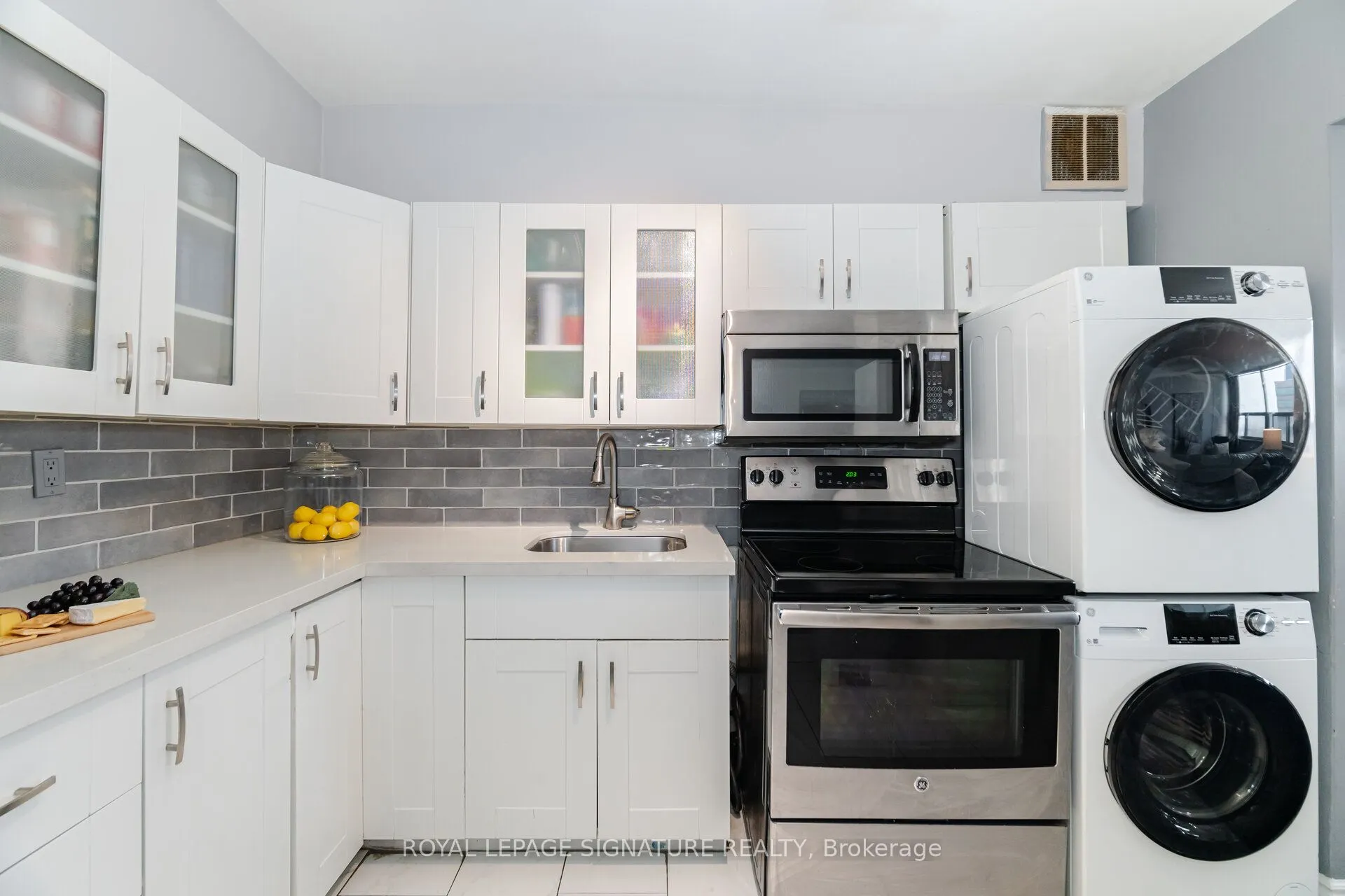 451 The West Mall Drive, #1212