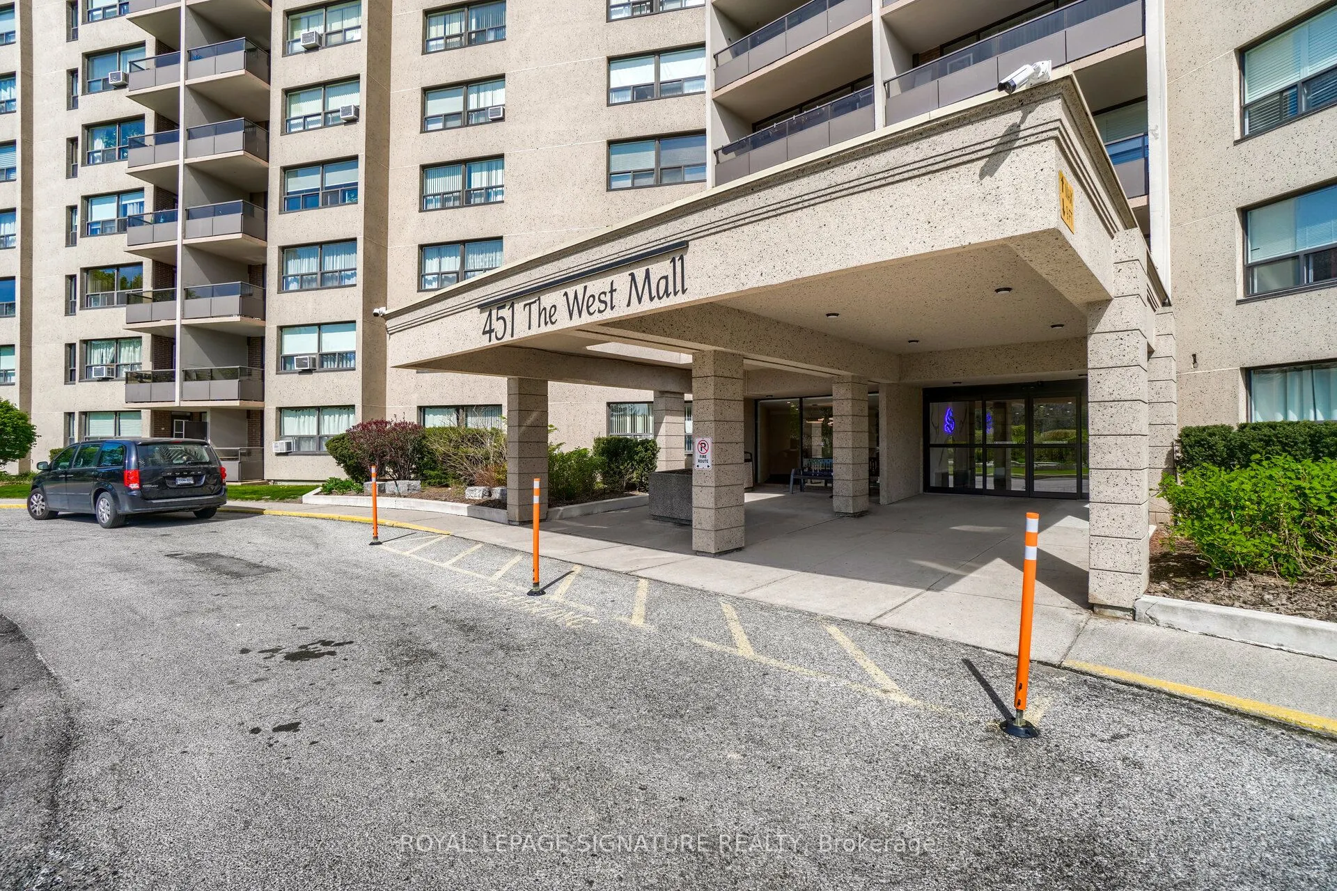 451 The West Mall Drive, #1212
