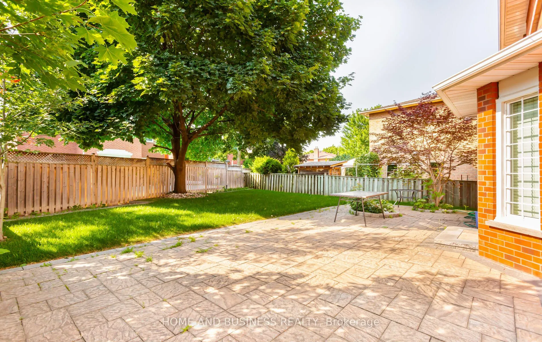 2035 Jacamar Court