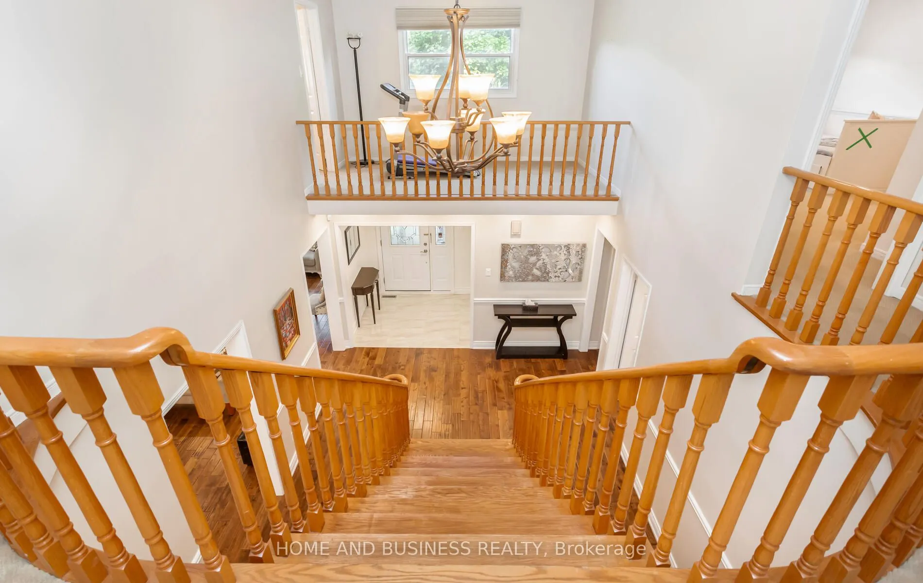 2035 Jacamar Court