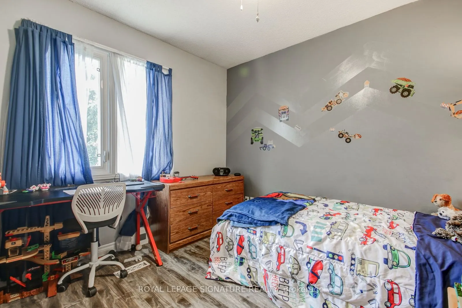 4188 Martlen Crescent