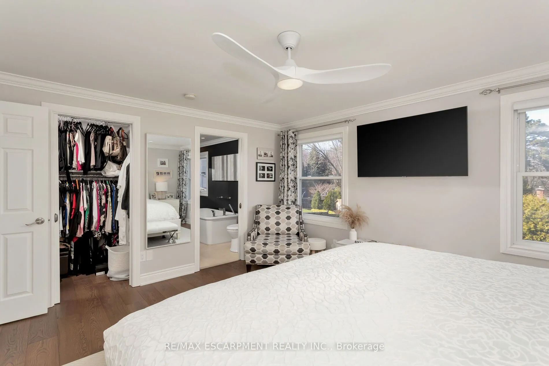2119 Agincourt Crescent