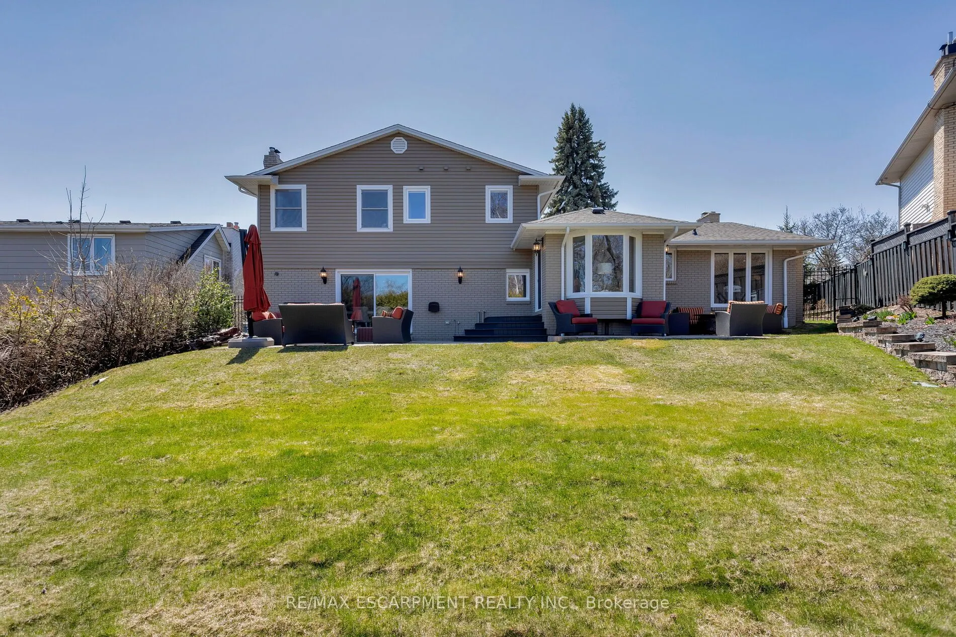 2119 Agincourt Crescent