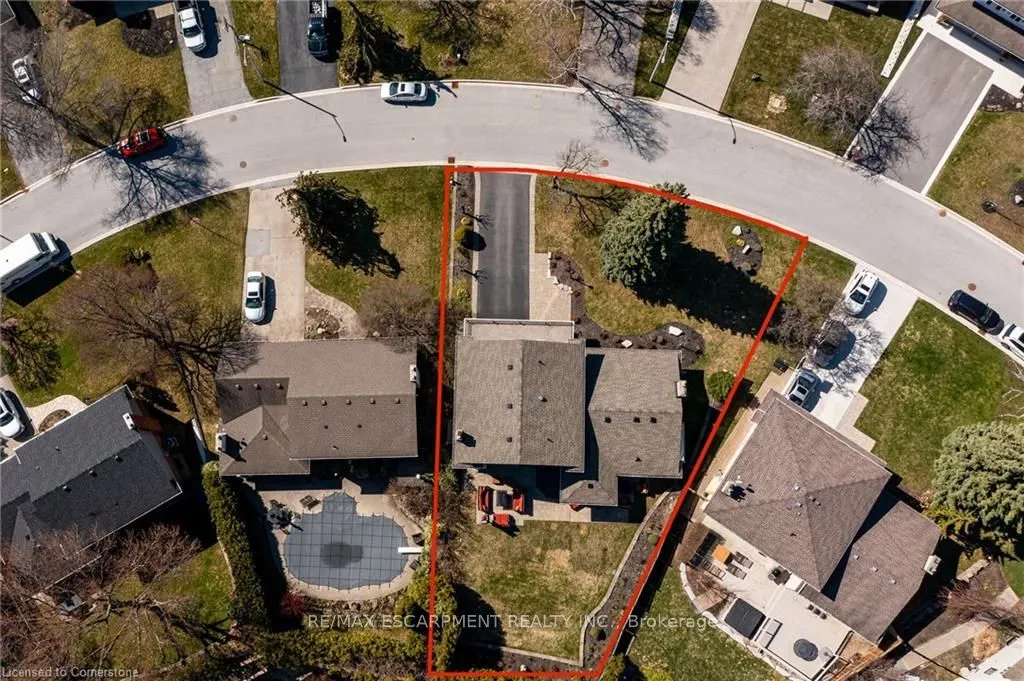 2119 Agincourt Crescent