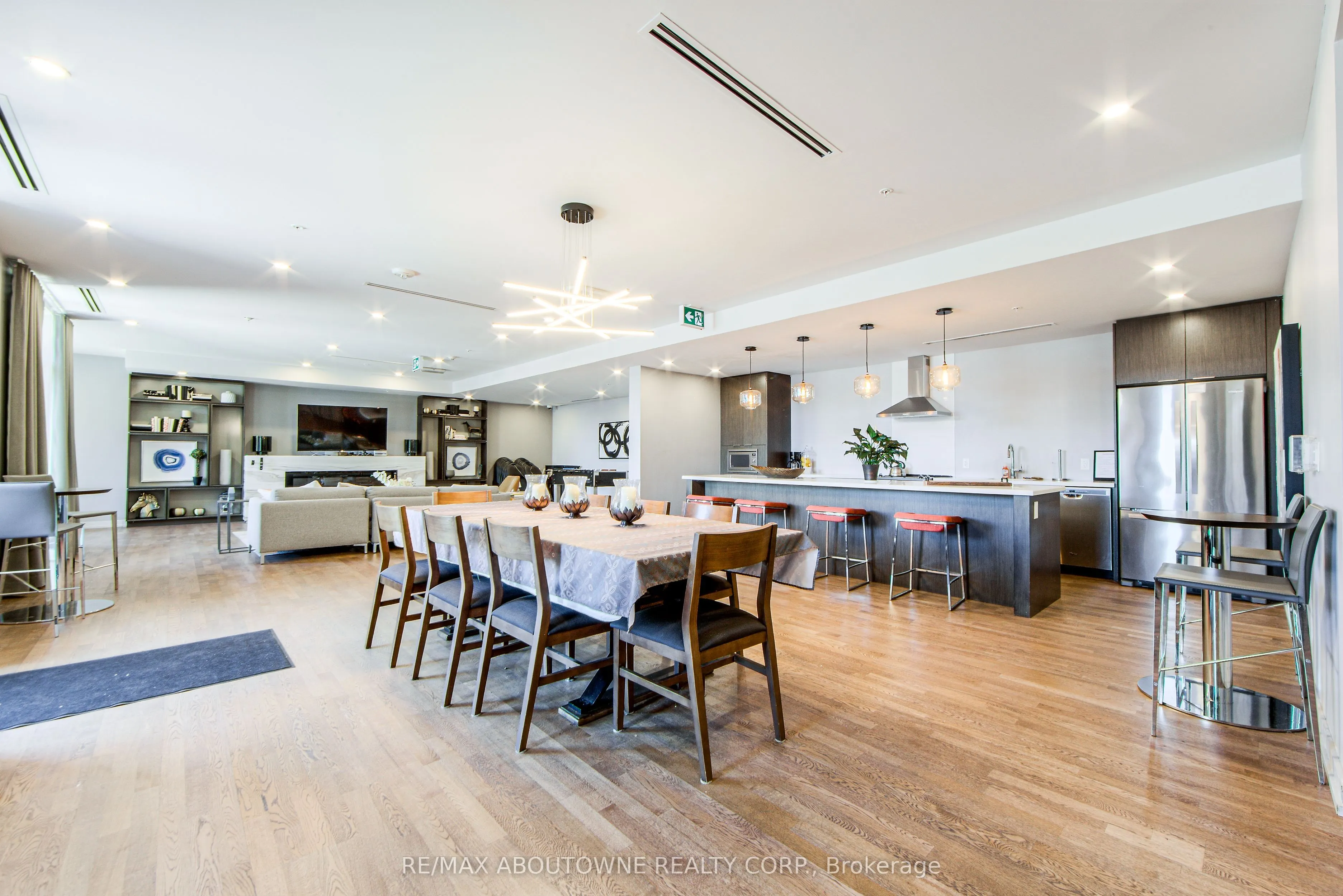 457 Plains Road E, #109