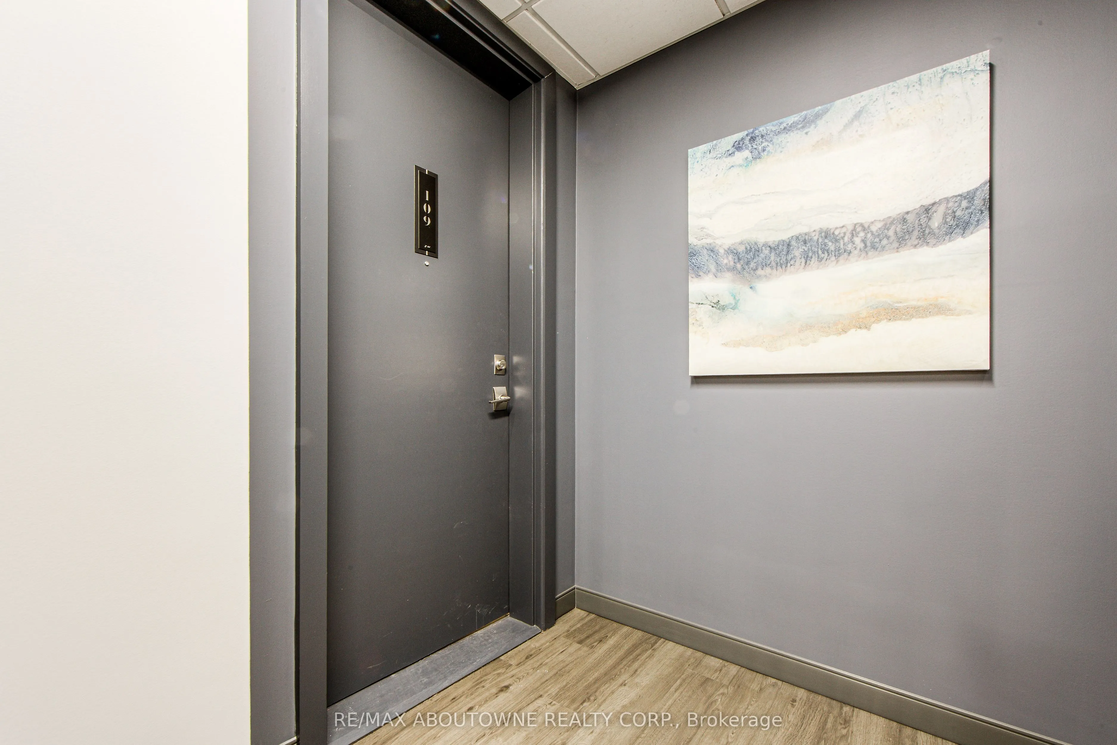 457 Plains Road E, #109